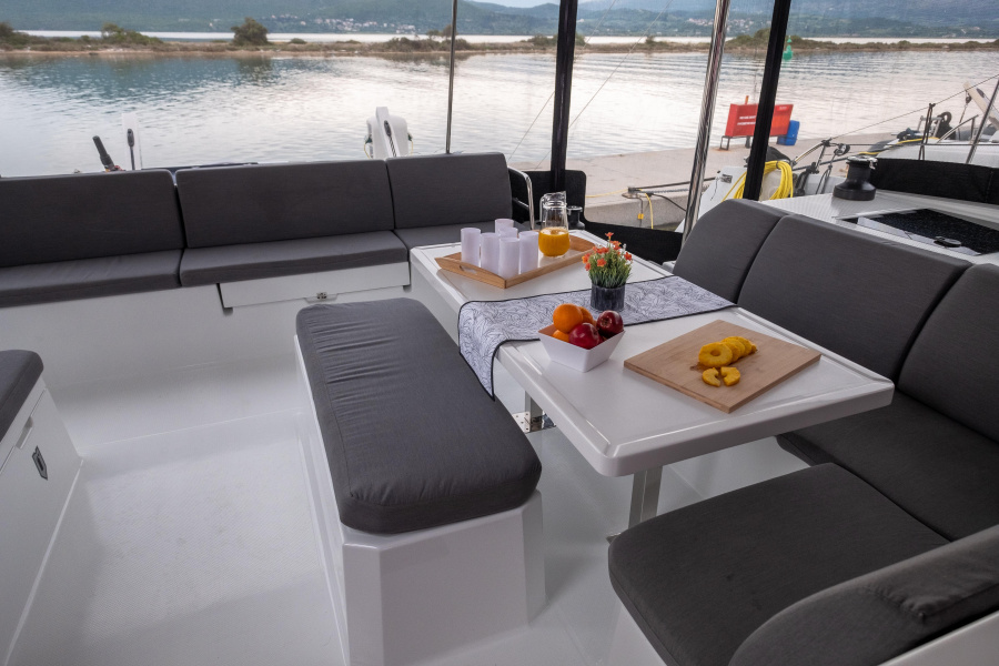 Fountaine Pajot Astréa 42 — photo 28