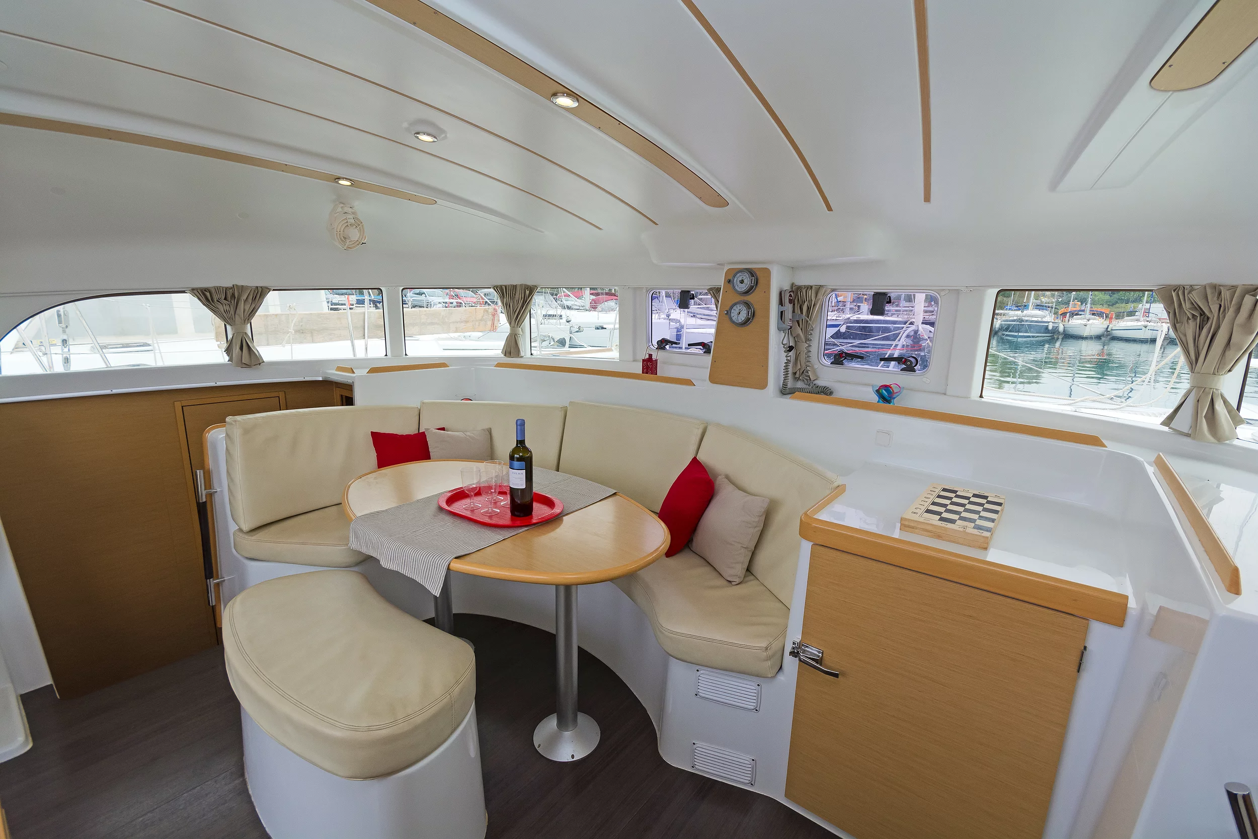 Lagoon 380 S2 (Cataki)  - 13