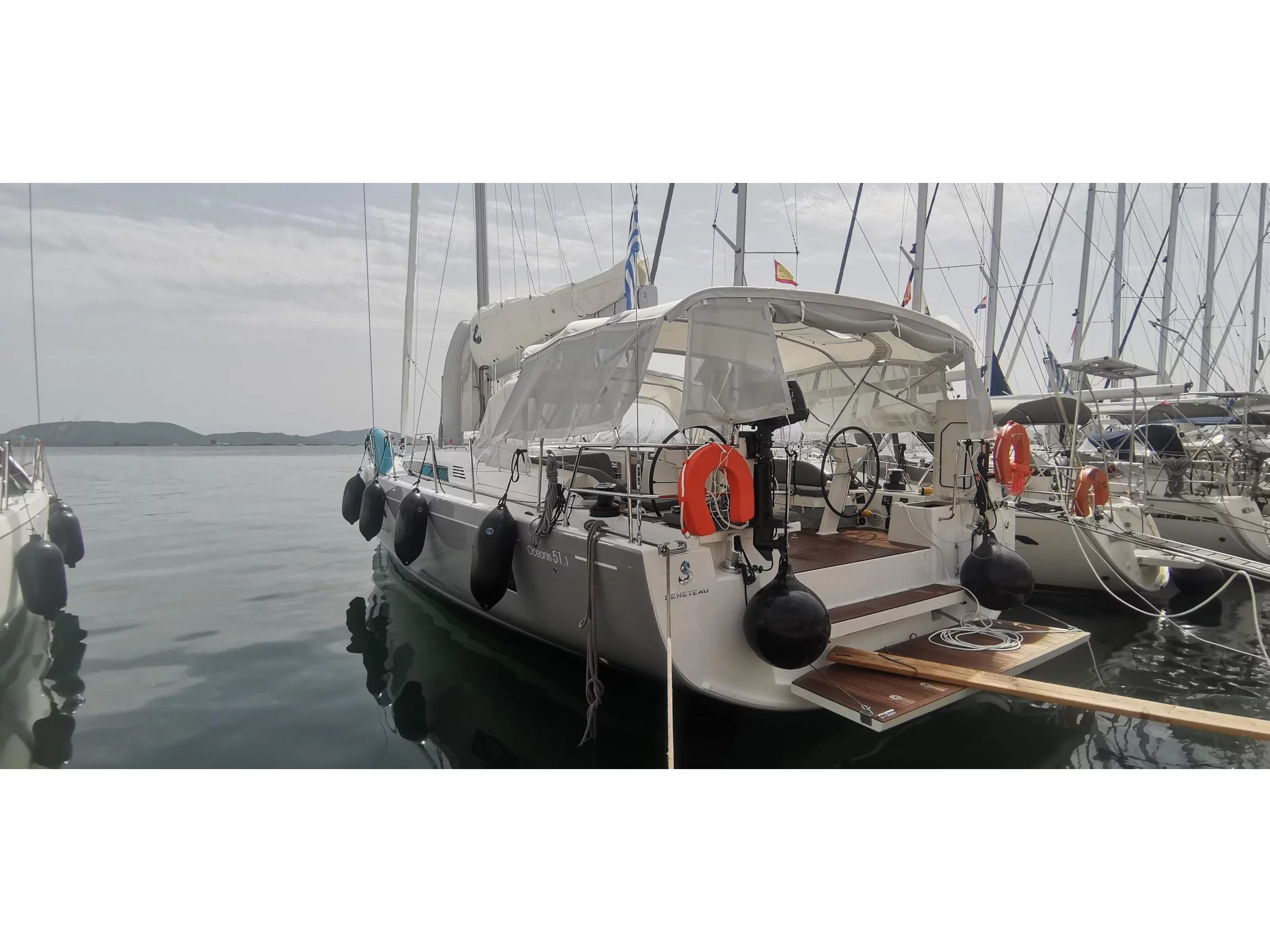 Oceanis 51.1 (LIVING IN SEA) Main image - 0