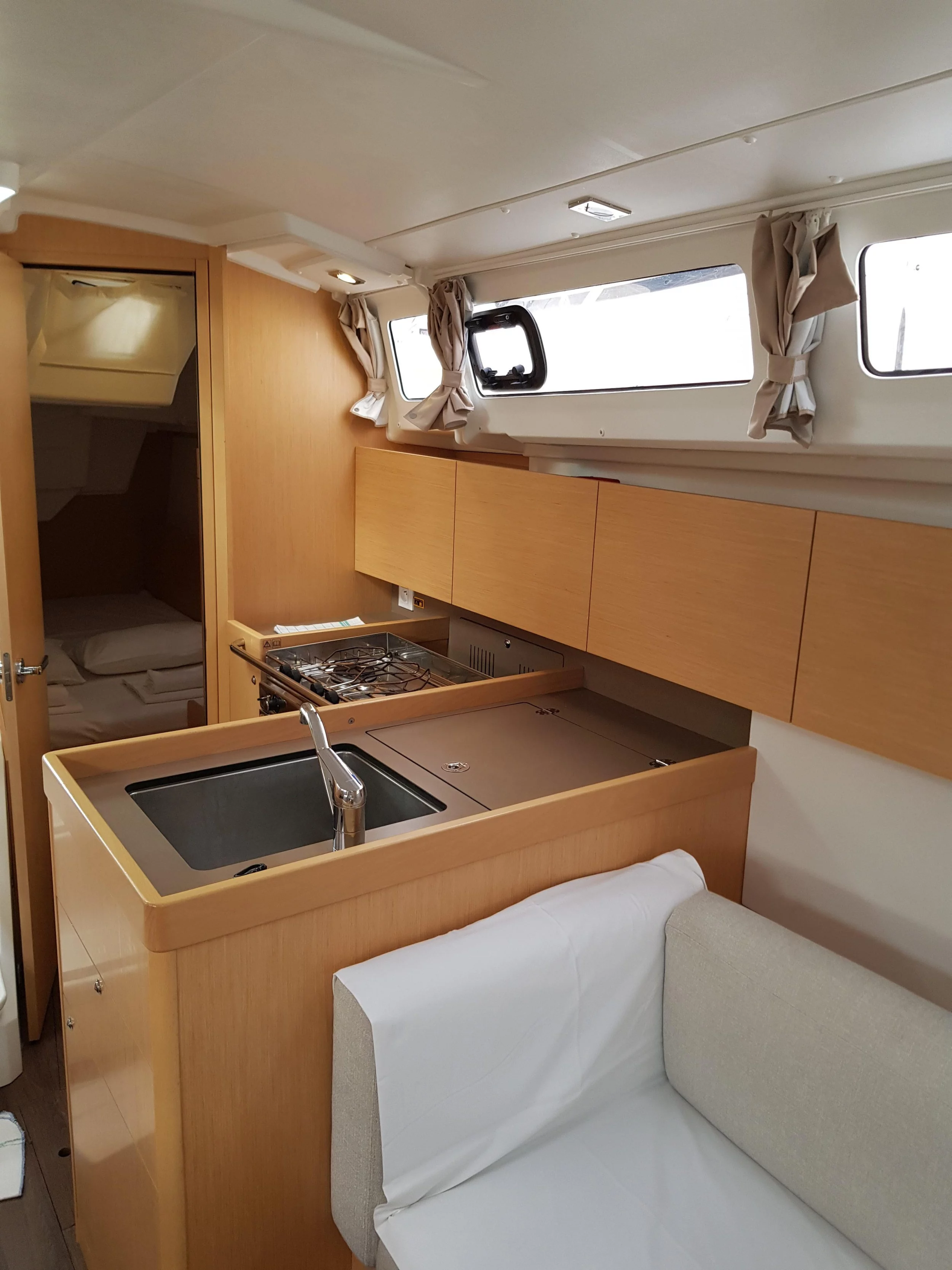 Oceanis 35.1 (Kolibri)  - 7