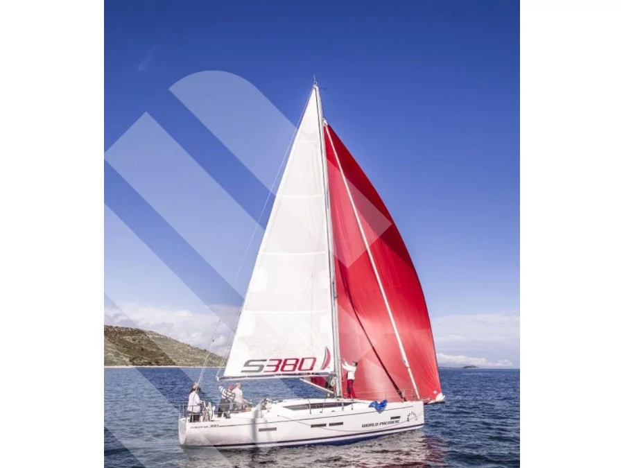 Salona 38 (In Altum) Main image - 0