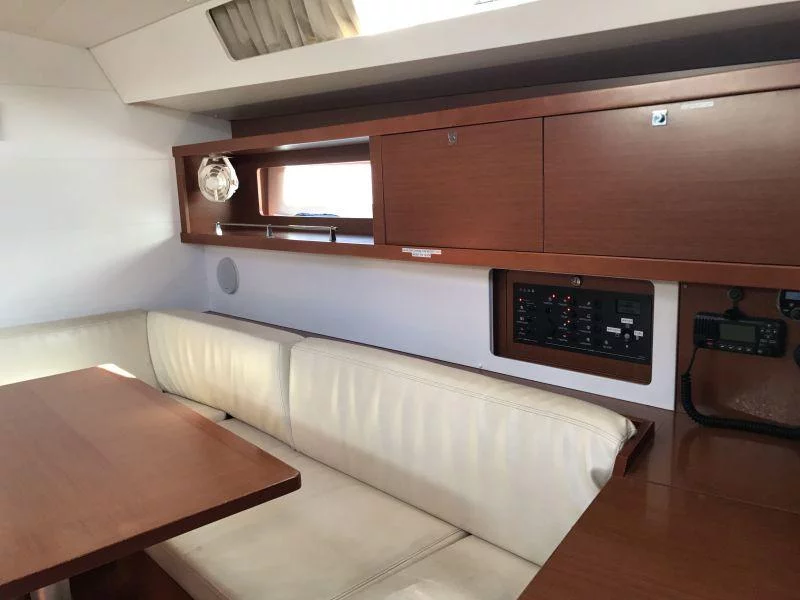 Oceanis 45-4 (Alboran XXXIV Nini (Majorca)) Interior image - 3