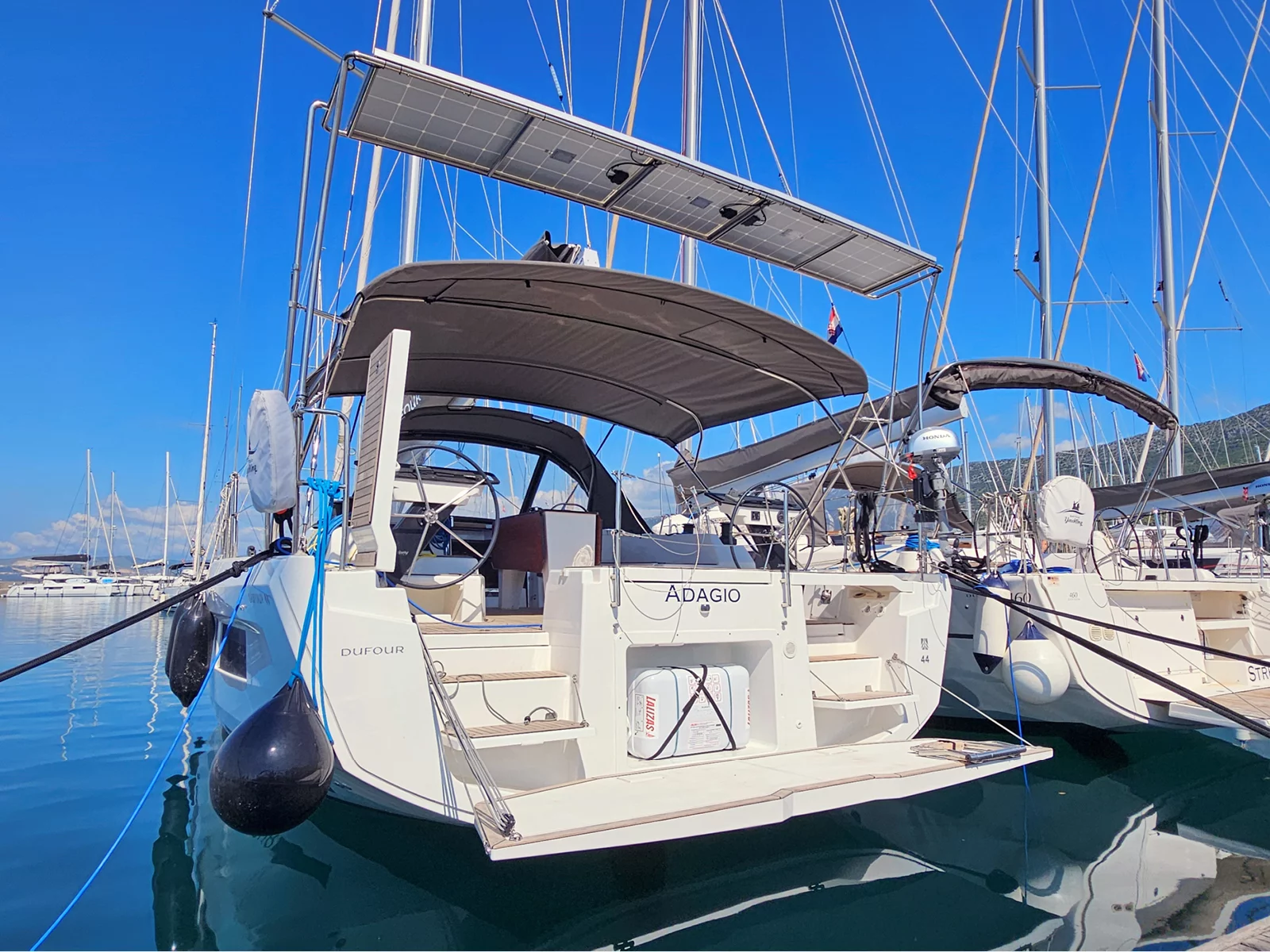 Dufour 44 Grand Large (Adagio)  - 12