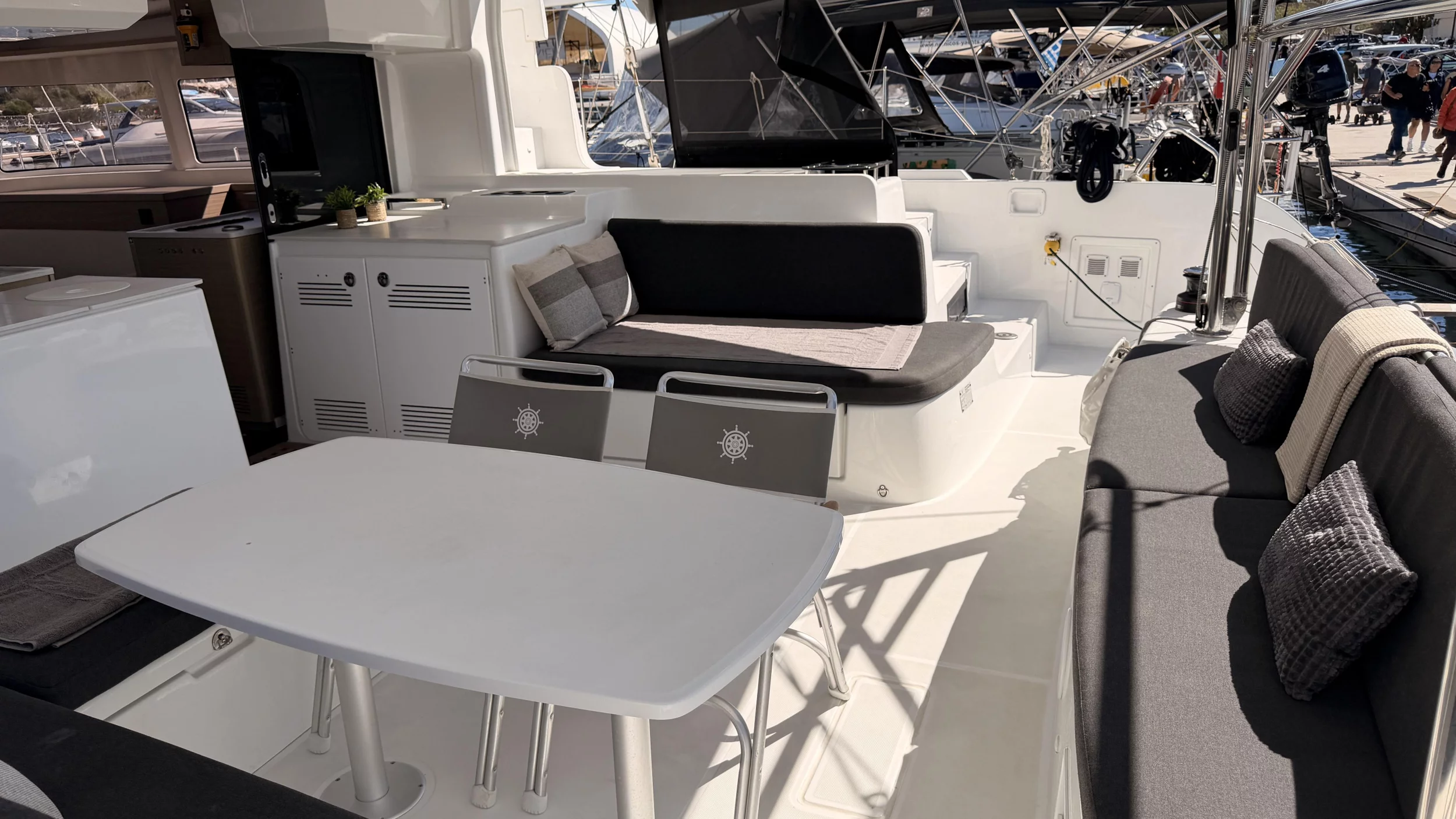 Lagoon 46 (Mystique)  - 23