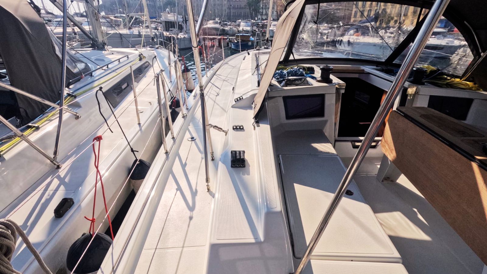 Dufour 44-4 cabins — photo 10