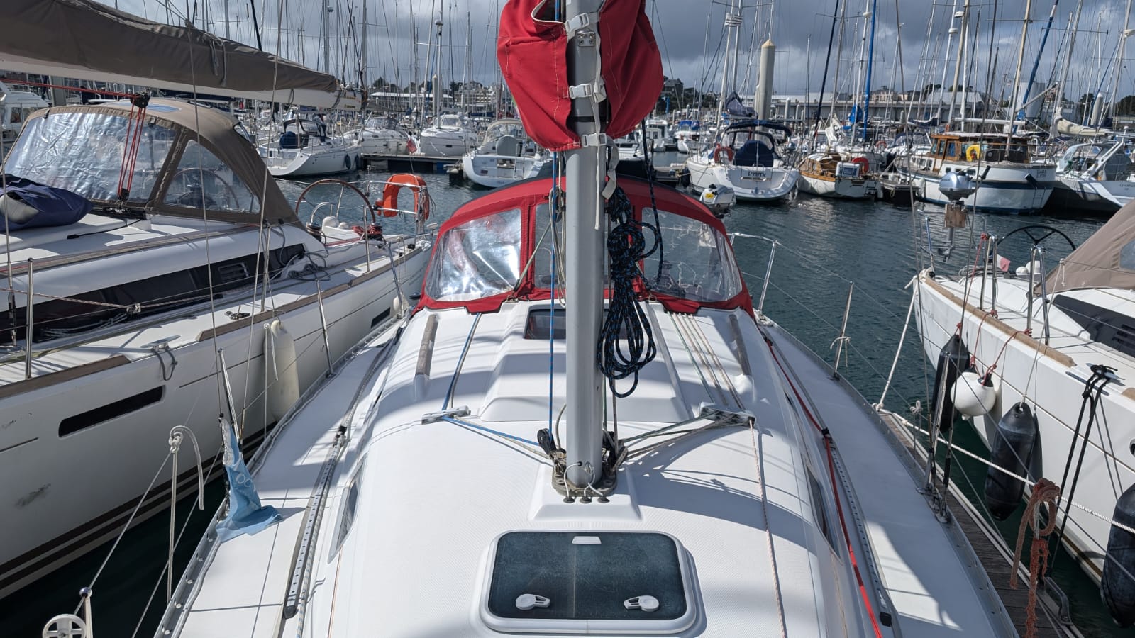 Oceanis 311 (DL) — photo 2