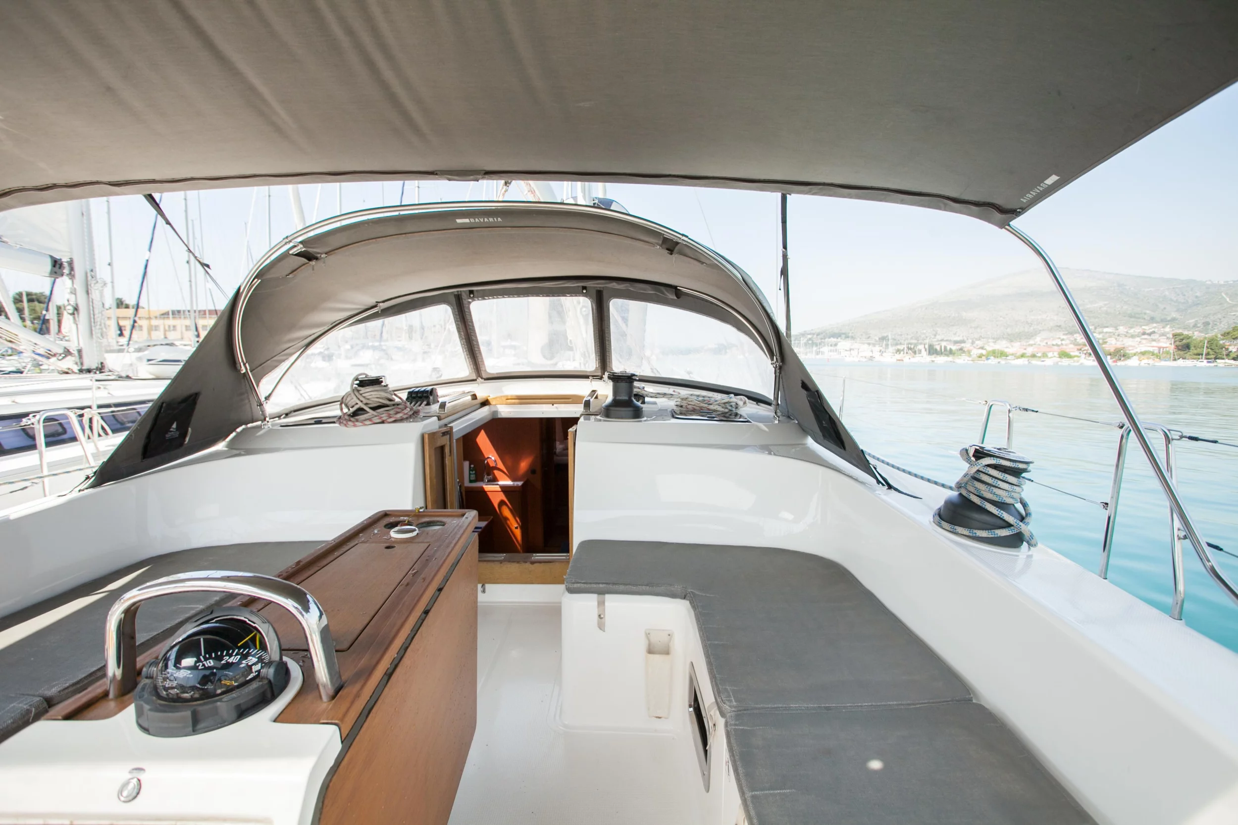 Bavaria Cruiser 51 (Game Point)  - 14