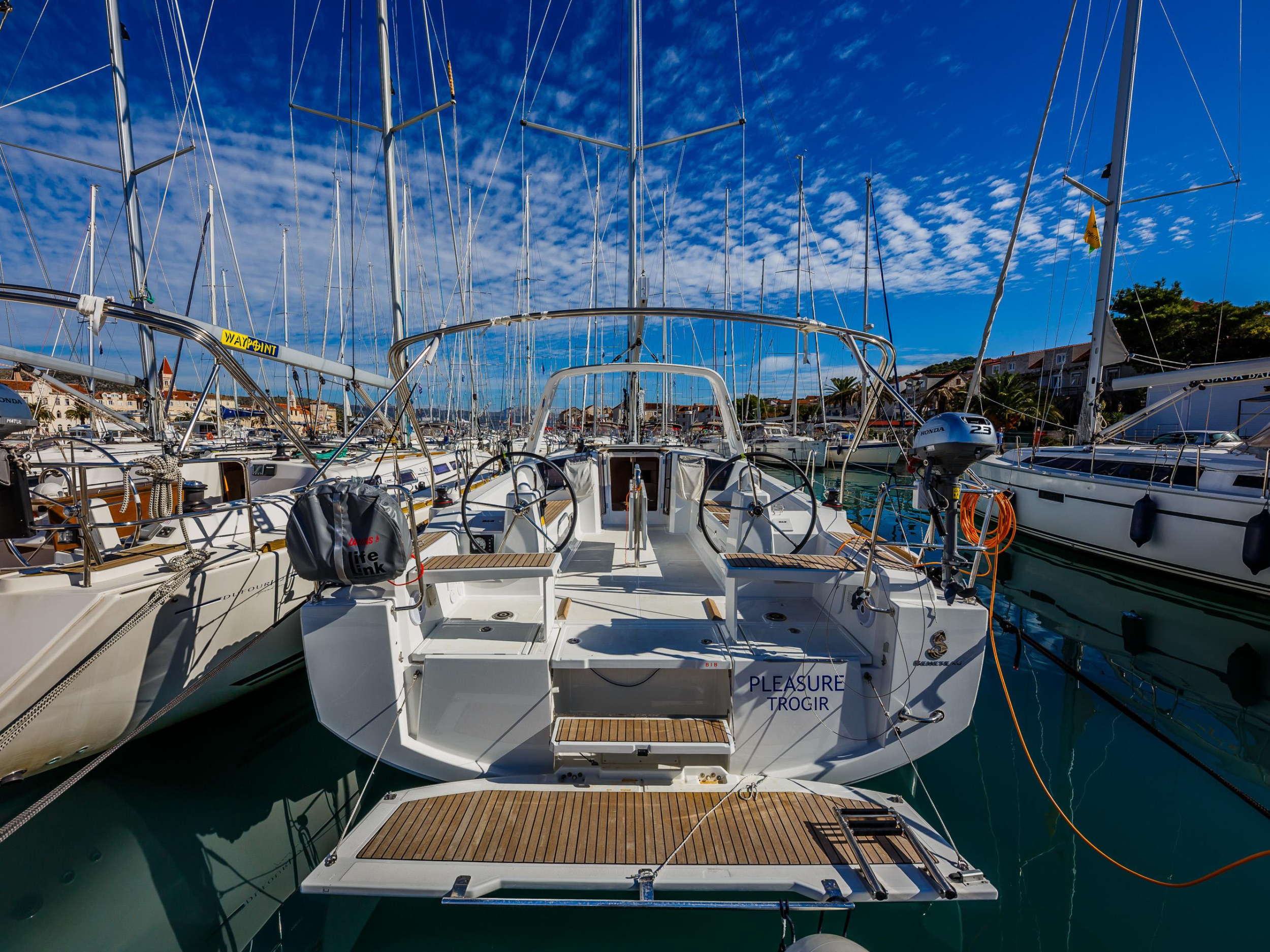 Photo #1 - Oceanis 38.1 (Pleasure) in Trogir - 6906