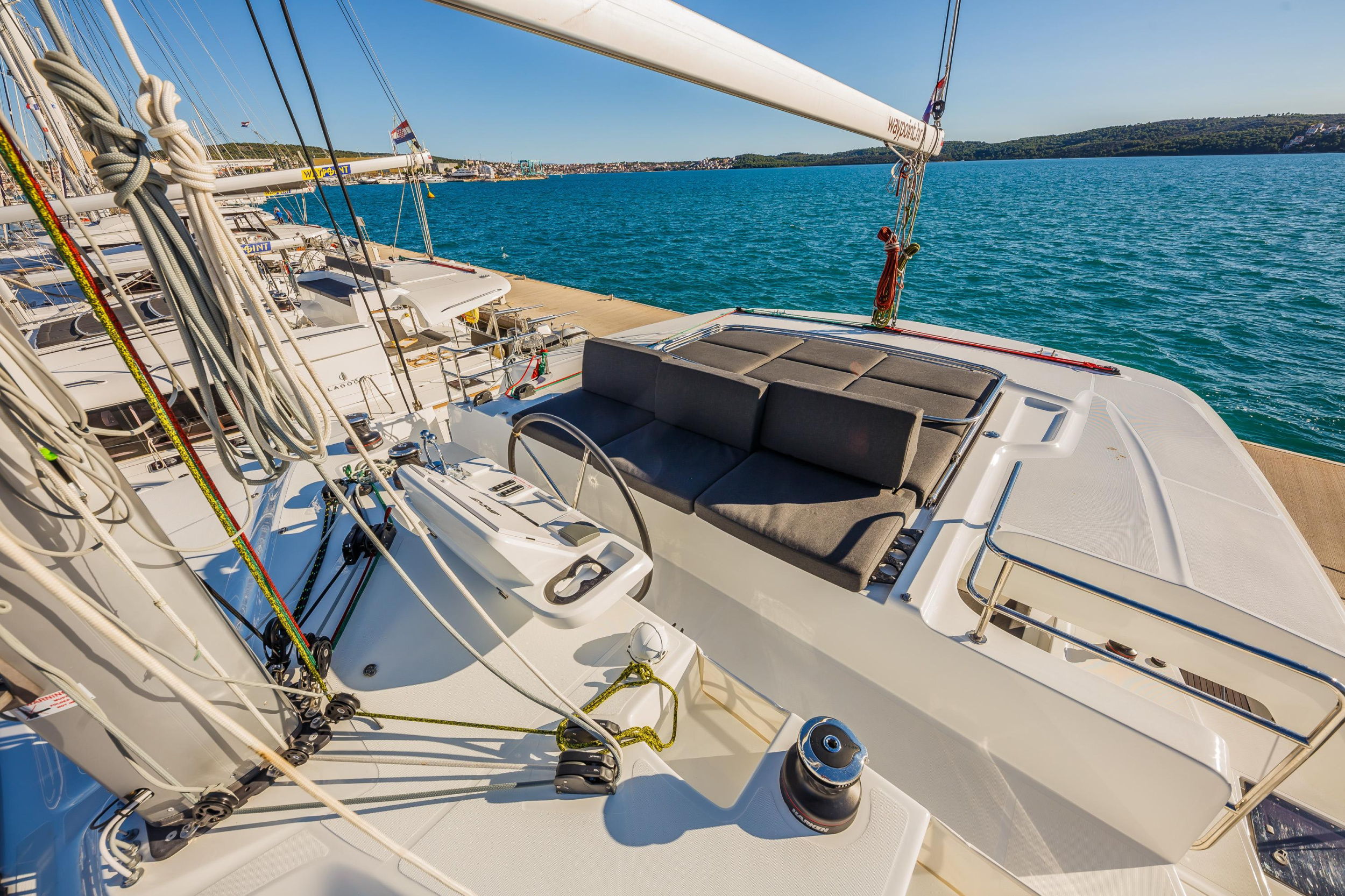 Photo #12 - Lagoon 50 Fly (SUMMER STAR) in Trogir - 6231