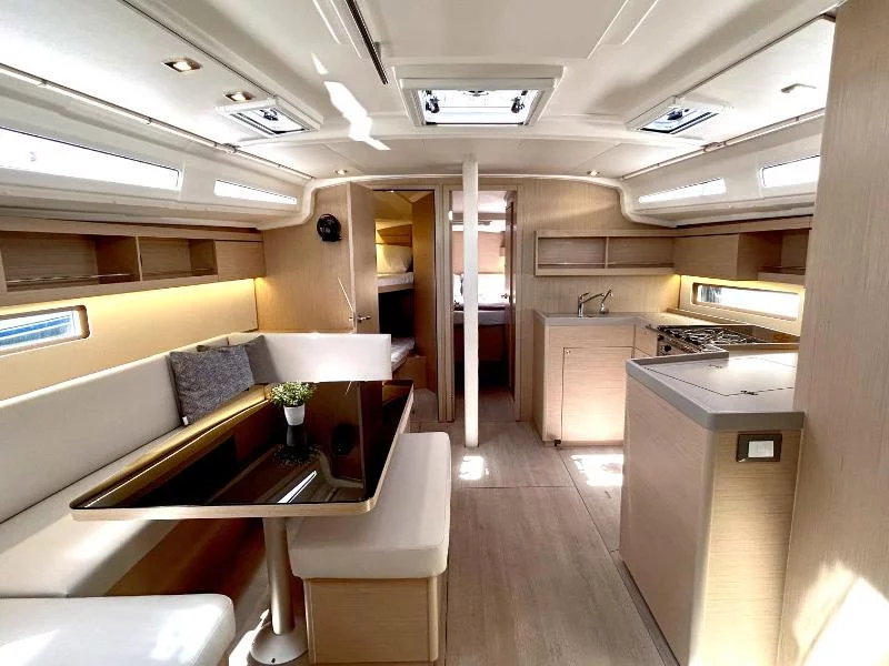 Oceanis 40.1 (Valkyrie)  - 11