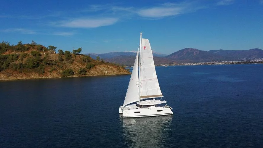Astréa 42 (Reina)  - 10