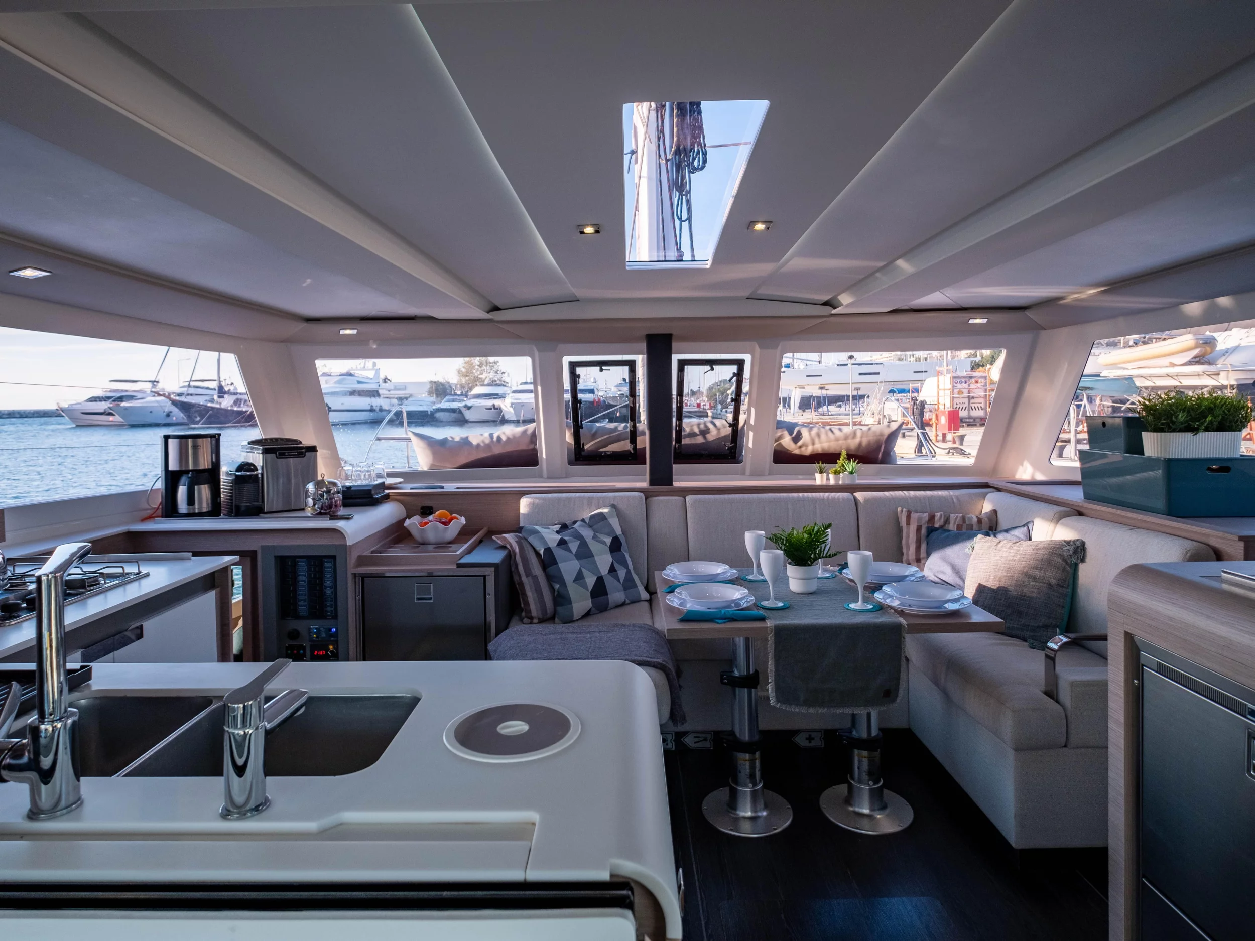 Fountaine Pajot Isla 40 (Artemis) Interior image - 18