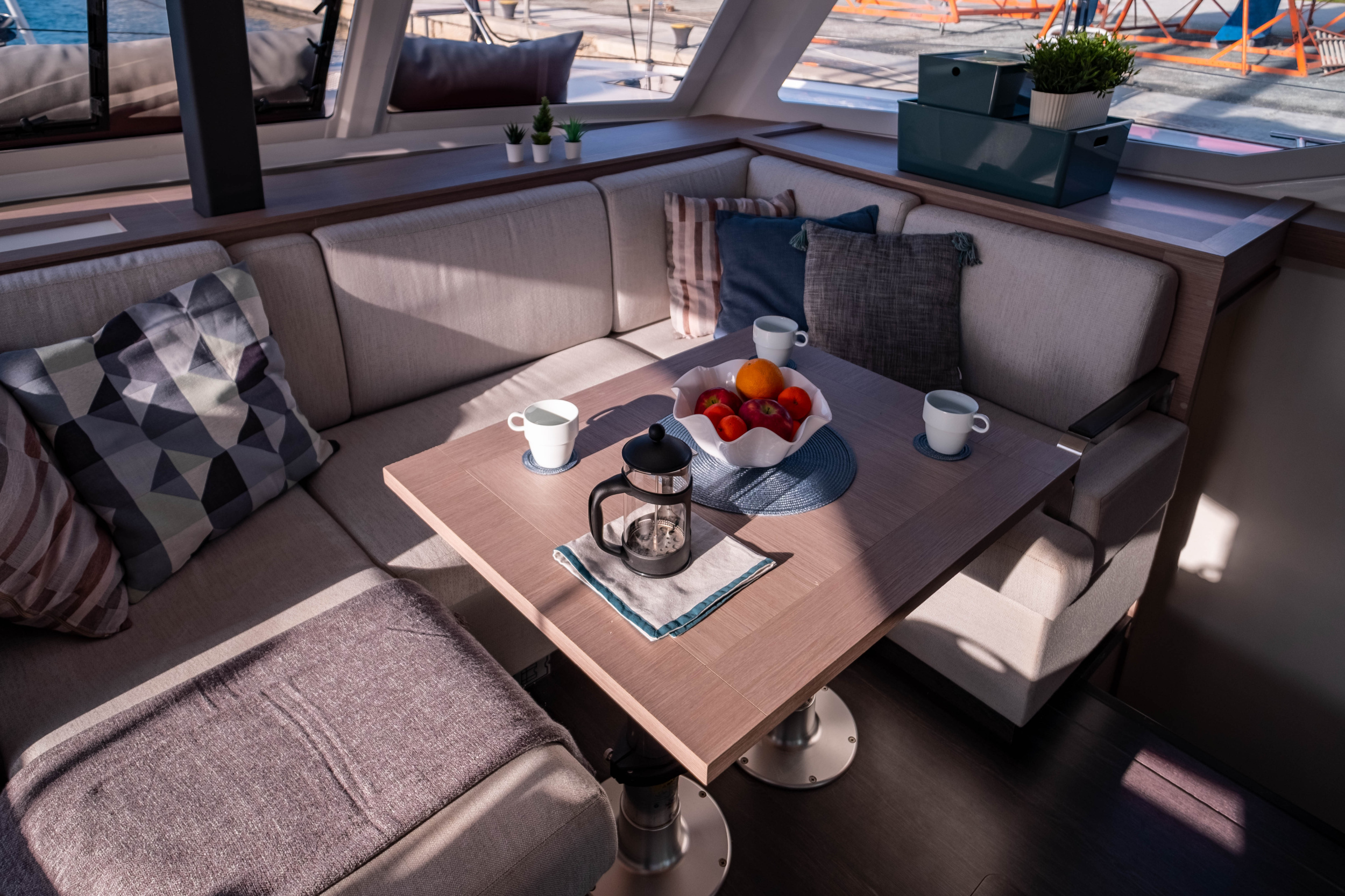 Photo #2 - Fountaine Pajot Isla 40 (Artemis) in Lefkada - 19077