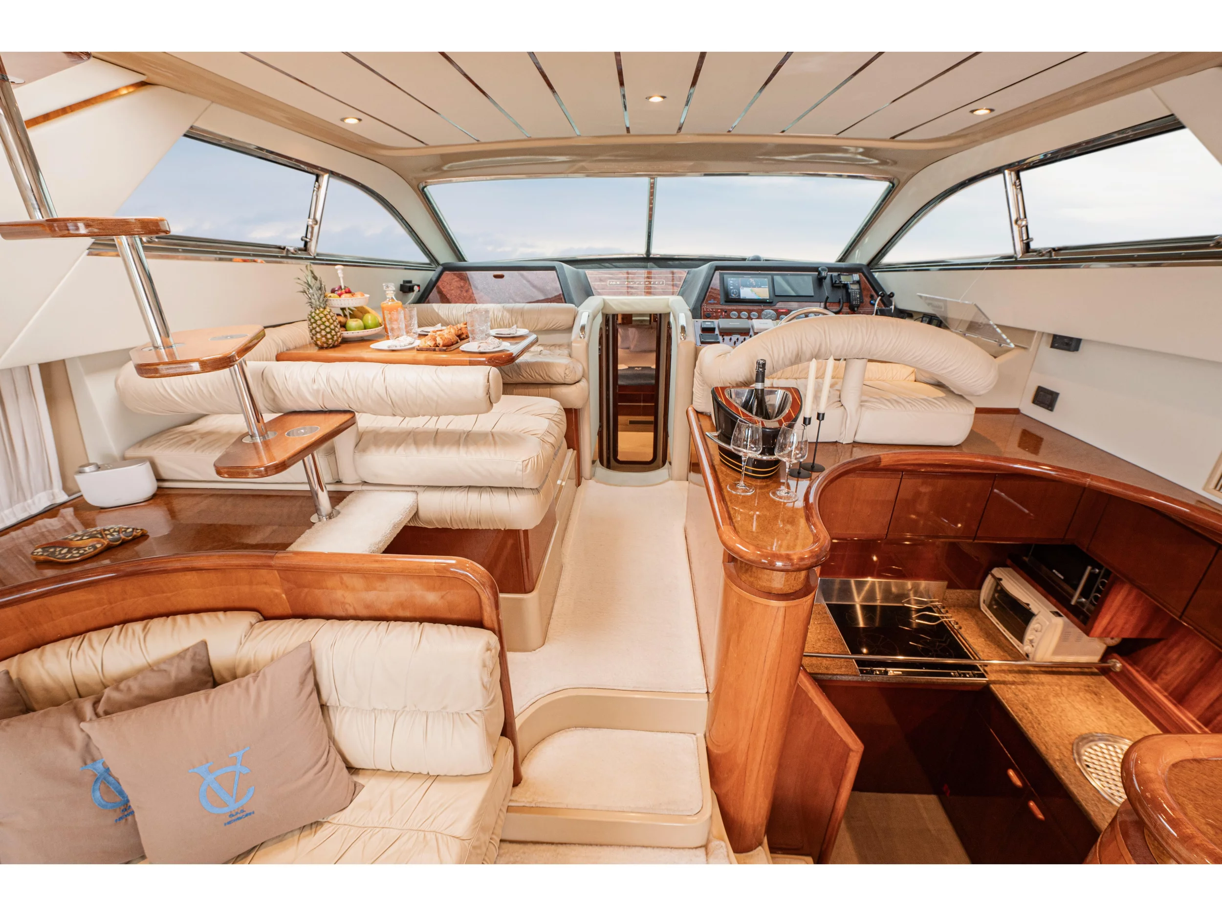 Ferretti 165 Fly (G.A.S. Newborn) Interior image - 6