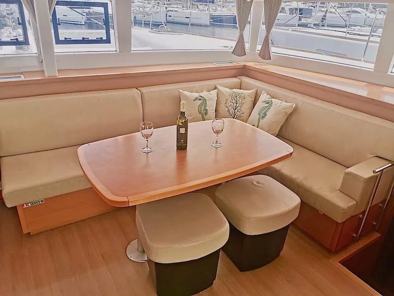 Lagoon 450 F (BAGIRA) Interior image - 8