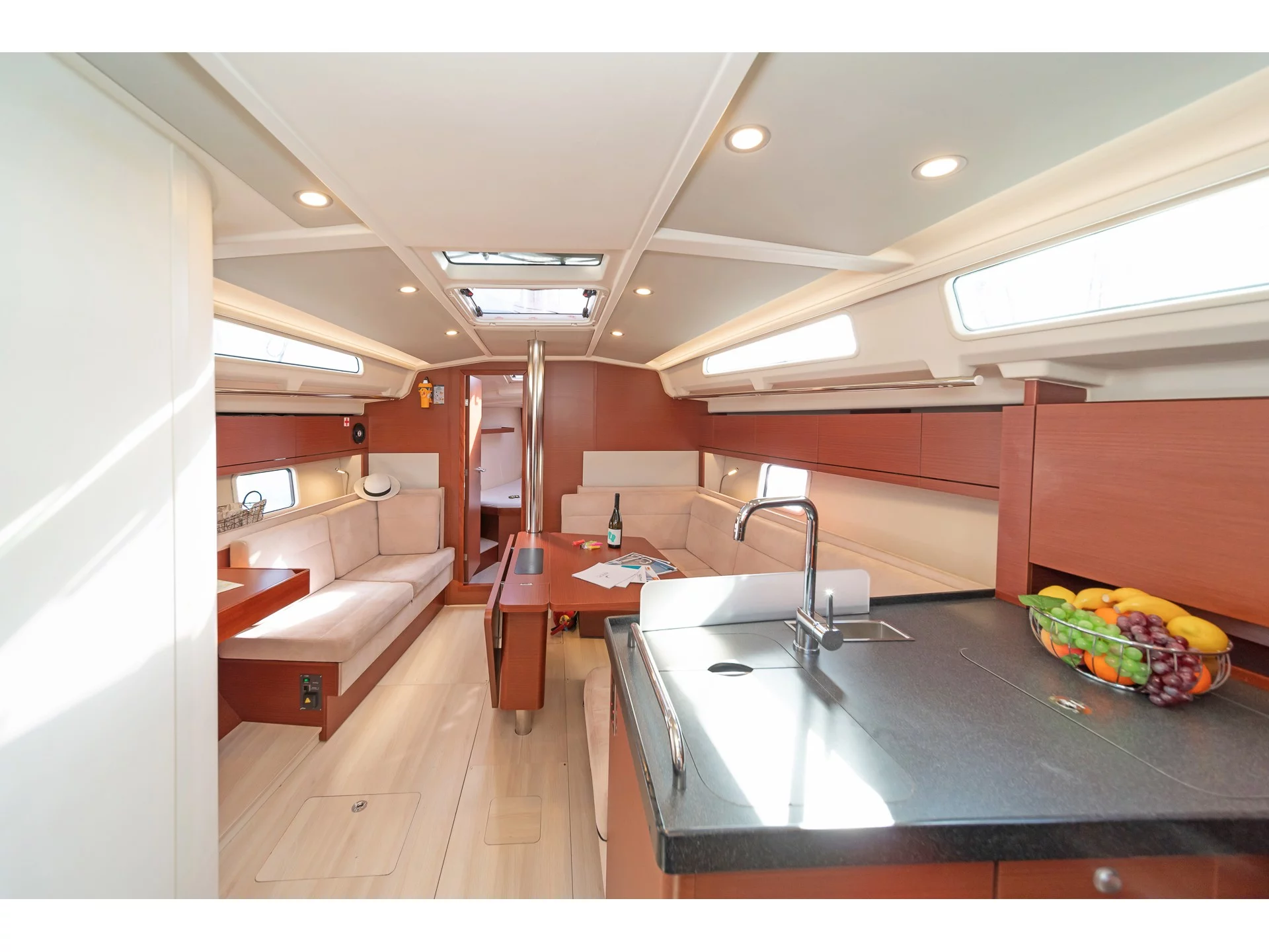 Hanse 418 (Azur) Interior image - 4