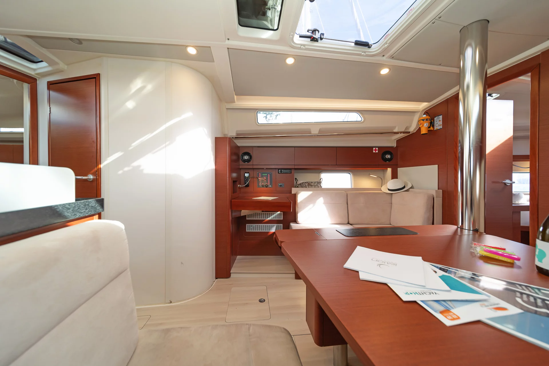 Hanse 418 (Azur)  - 14
