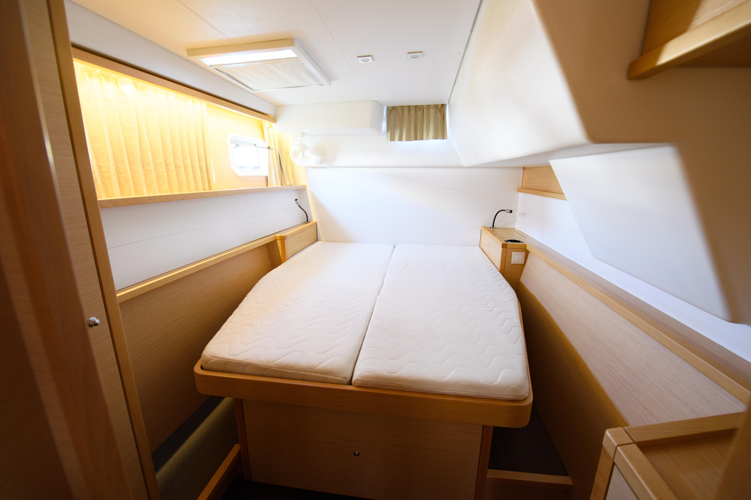 Photo #11 - Lagoon 450 Flybridge (Athina (Pax 12)) in Lefkada - 9519