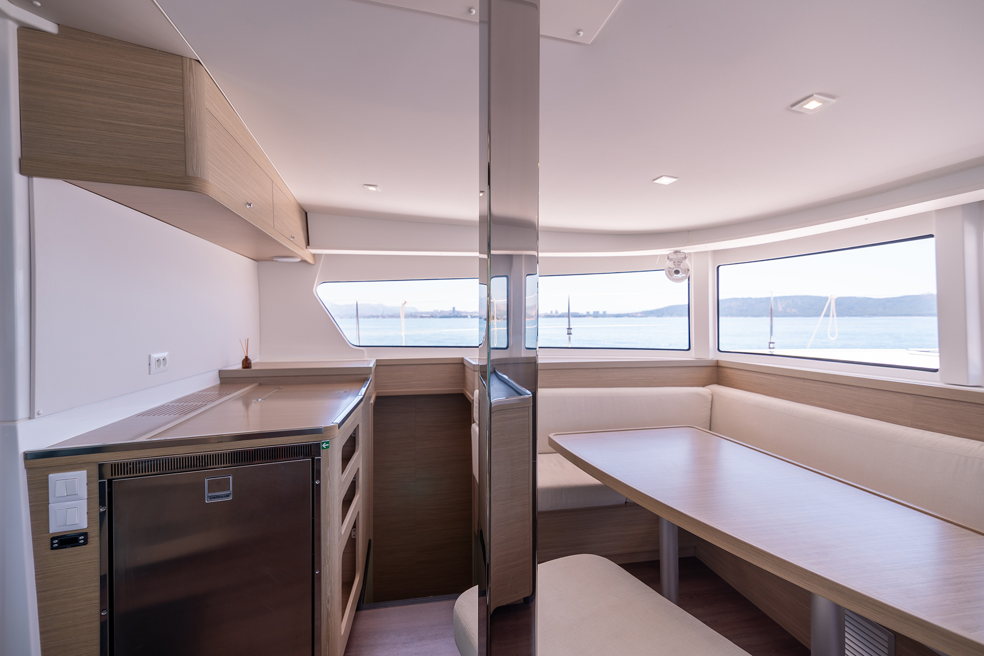 Lagoon 42 Owner version — photo 13