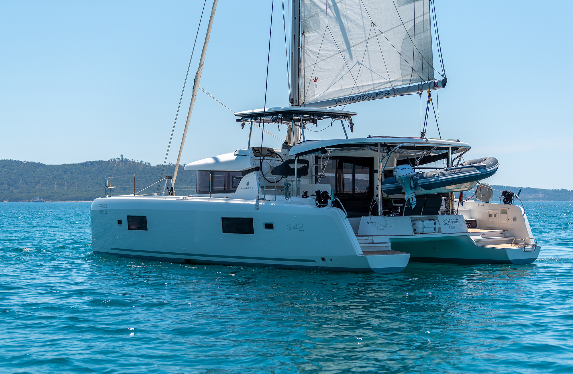 Lagoon 42 Owner version — photo 12