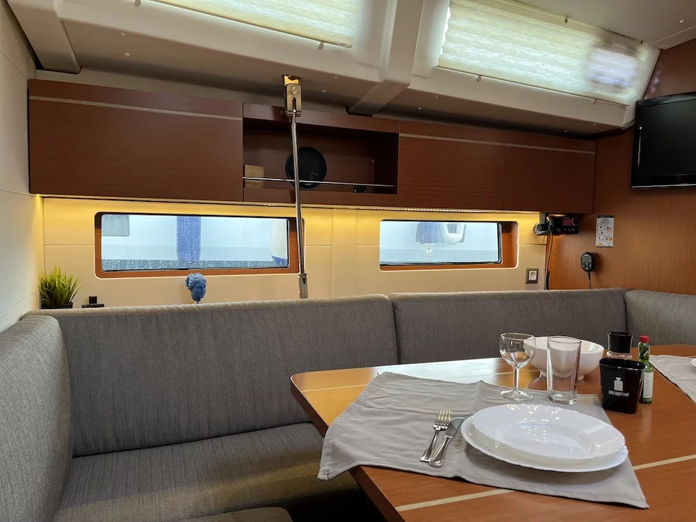 Oceanis 46.1 (MARILYN)  - 15