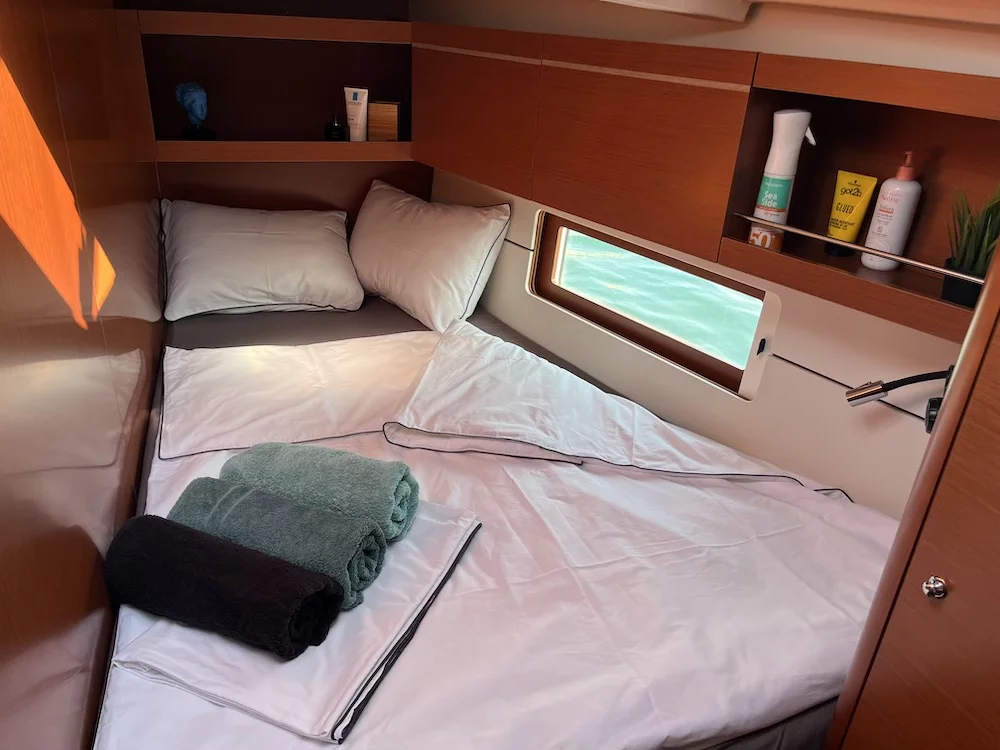 Oceanis 46.1 (MARILYN)  - 11