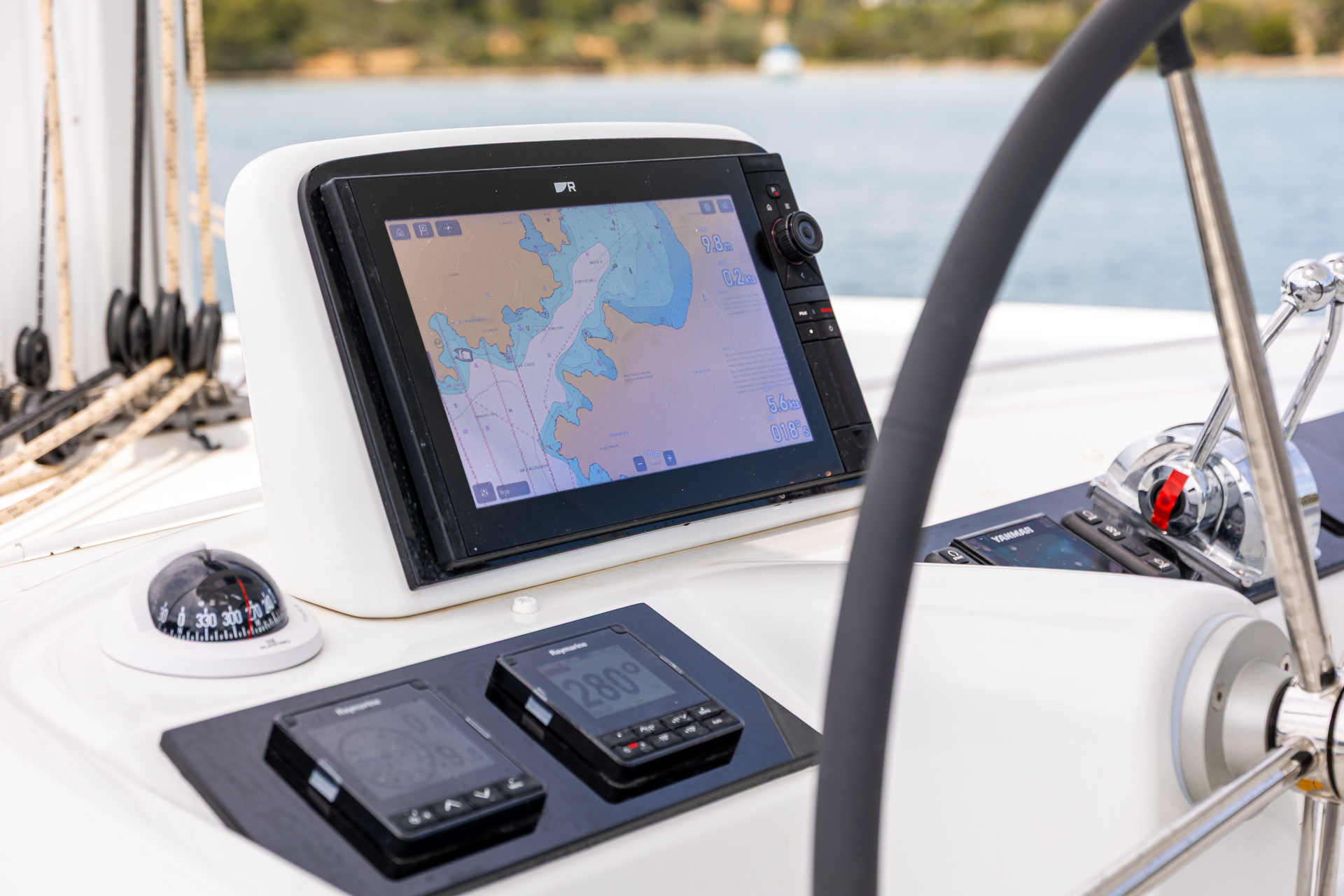 Photo #2 - Lagoon 46 (WINDEA) in Porto Heli - 18175