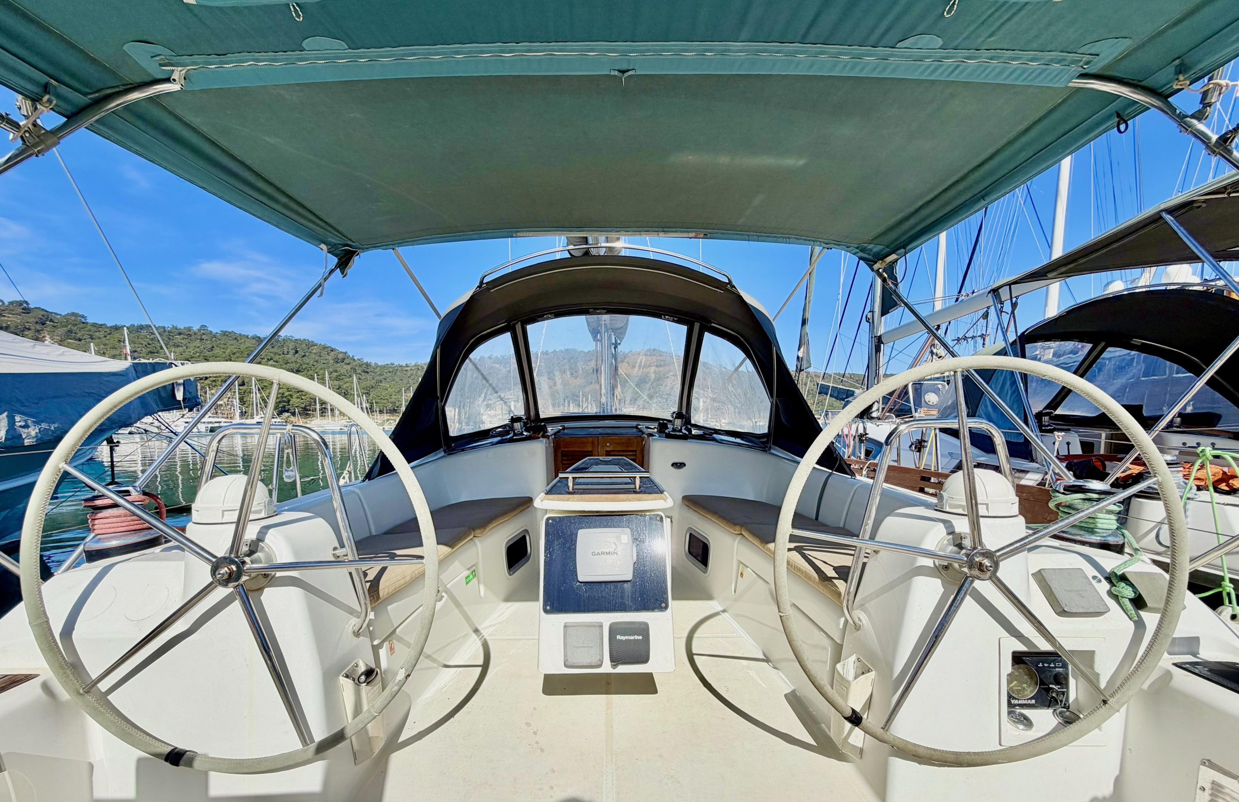 Beneteau Oceanis 40 Tigre — photo 17