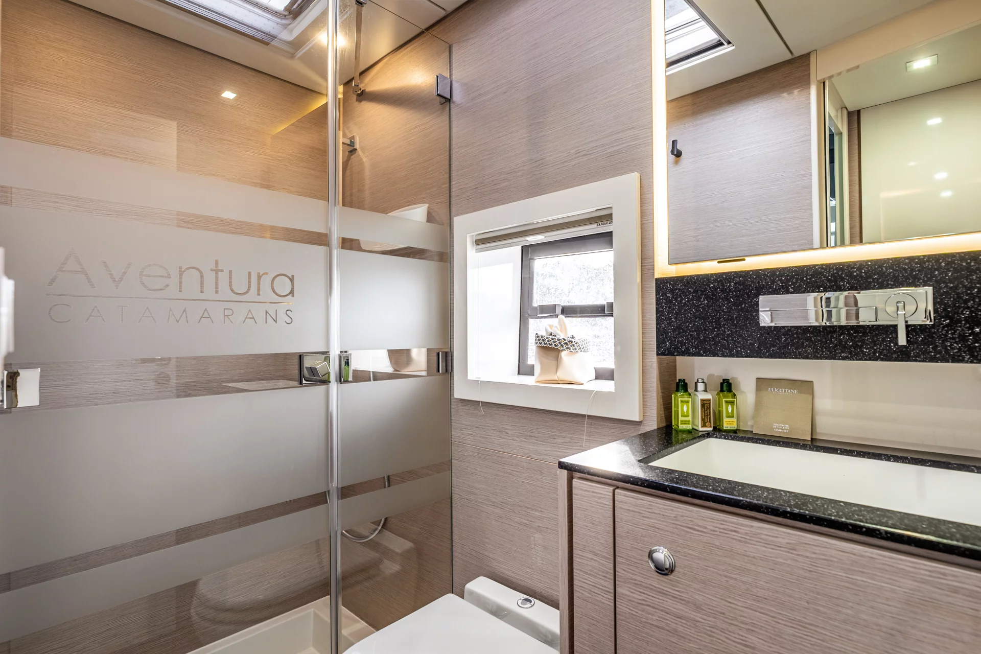 Aventura 50 (NYD'AMOUR II)  - 3