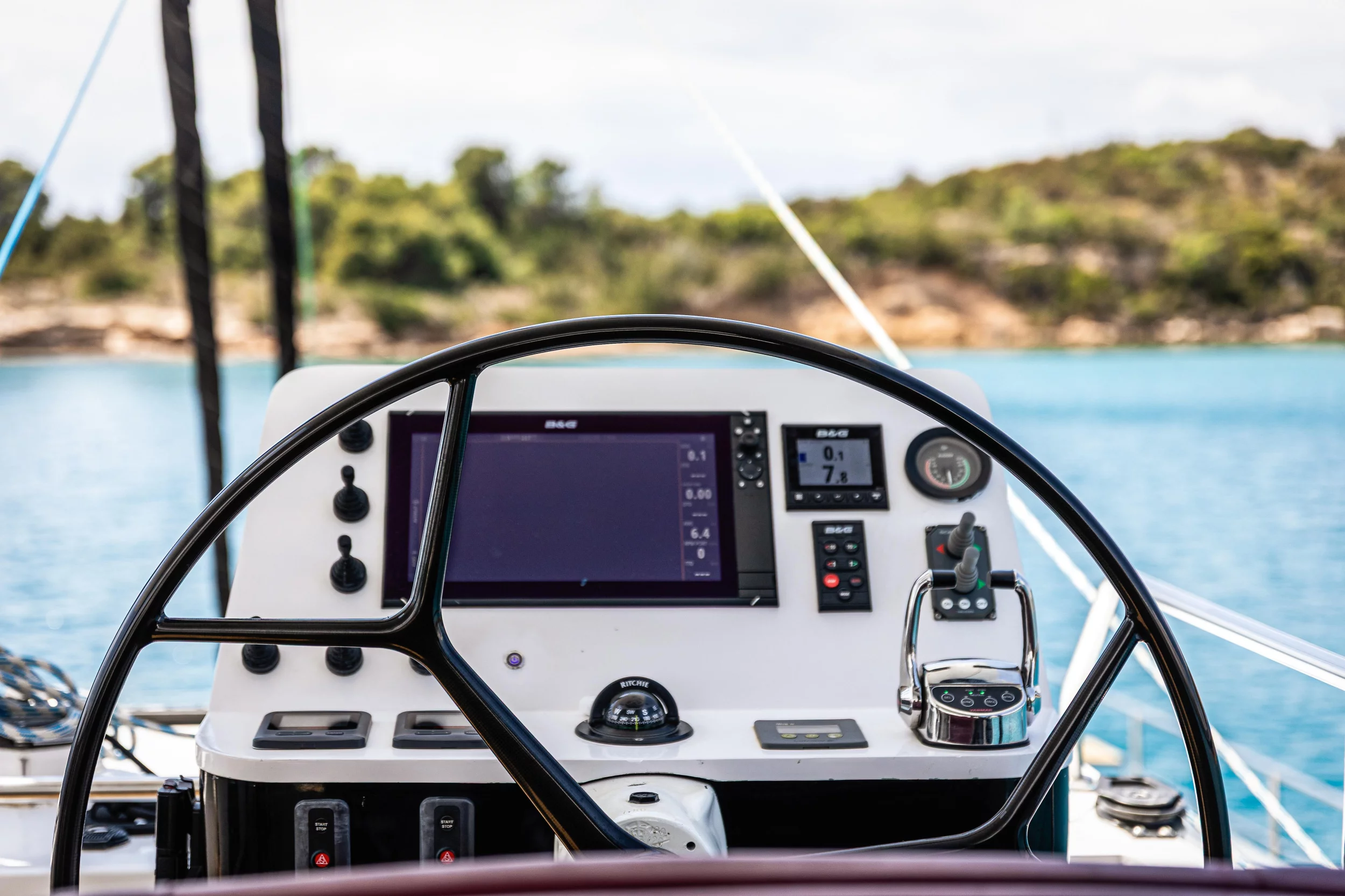 Catamaran J-Yachts (HANI I (VAT included - APA 25% not included))  - 24