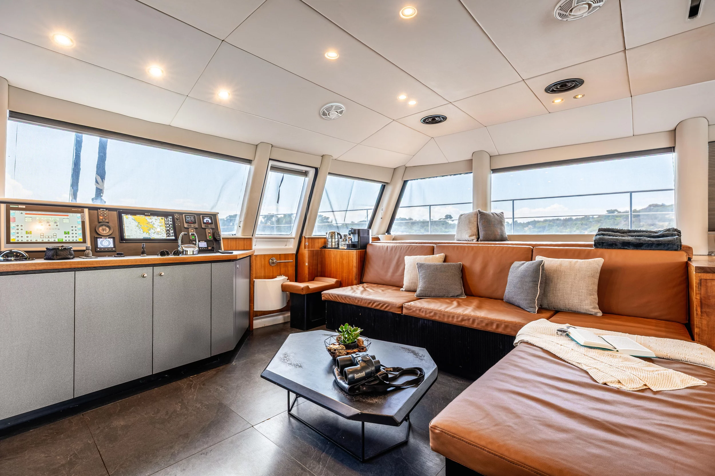 Catamaran J-Yachts (HANI I (VAT included - APA 25% not included))  - 10