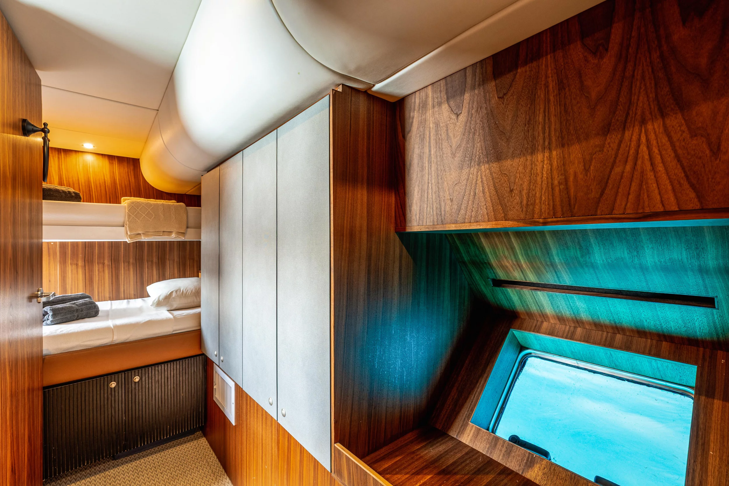 Catamaran J-Yachts (HANI I (VAT included - APA 25% not included))  - 20