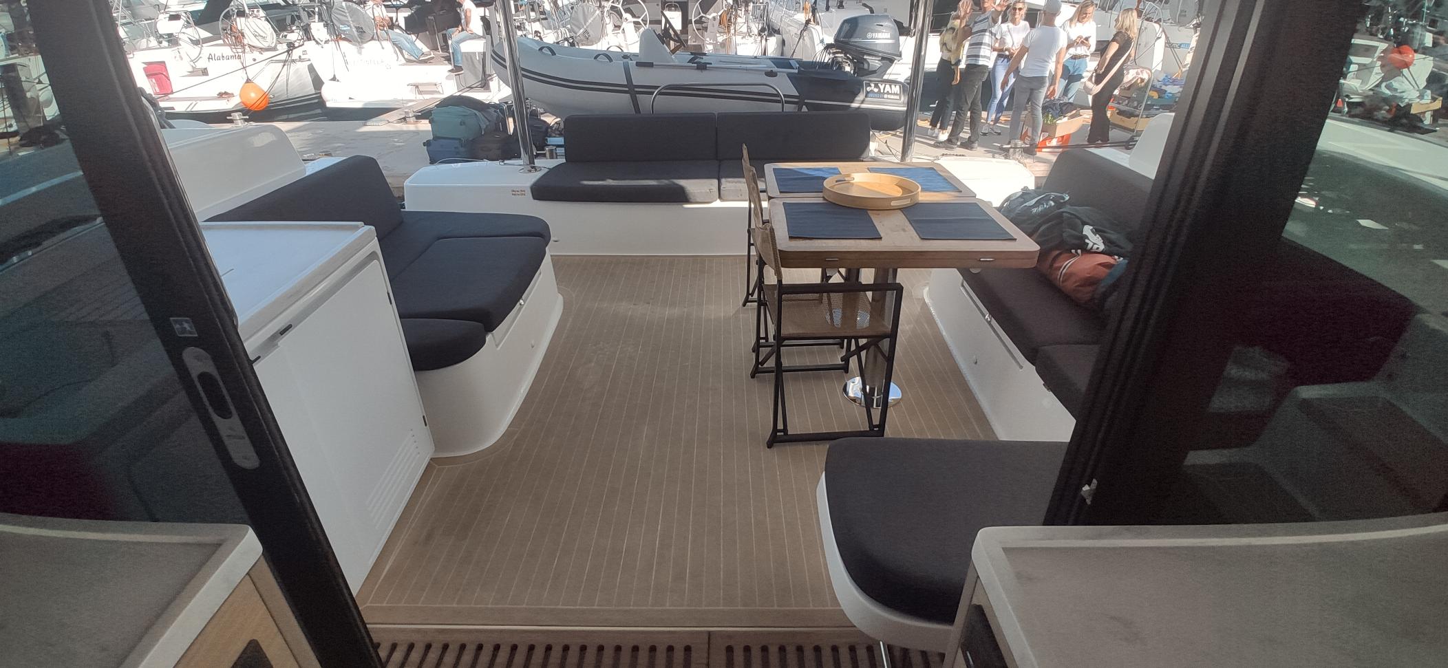 Lagoon 51 — photo 18
