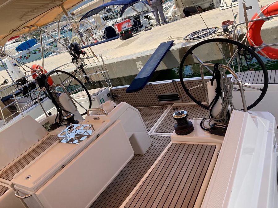 Photo #2 - Sun Odyssey 440 (Almanzor) in Denia - 19139