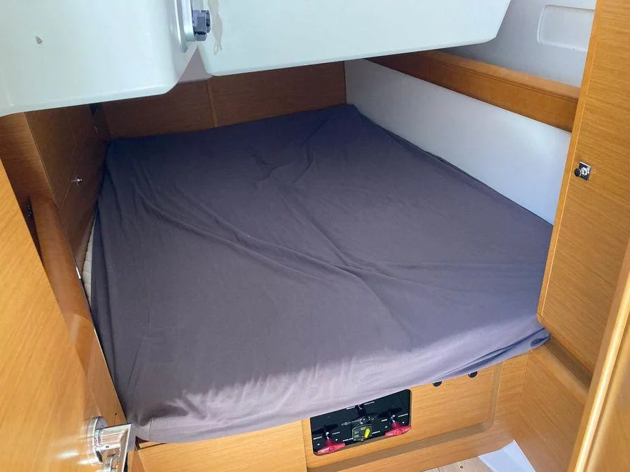 Sun Odyssey 51.9 (Corcho XI) Interior image - 3