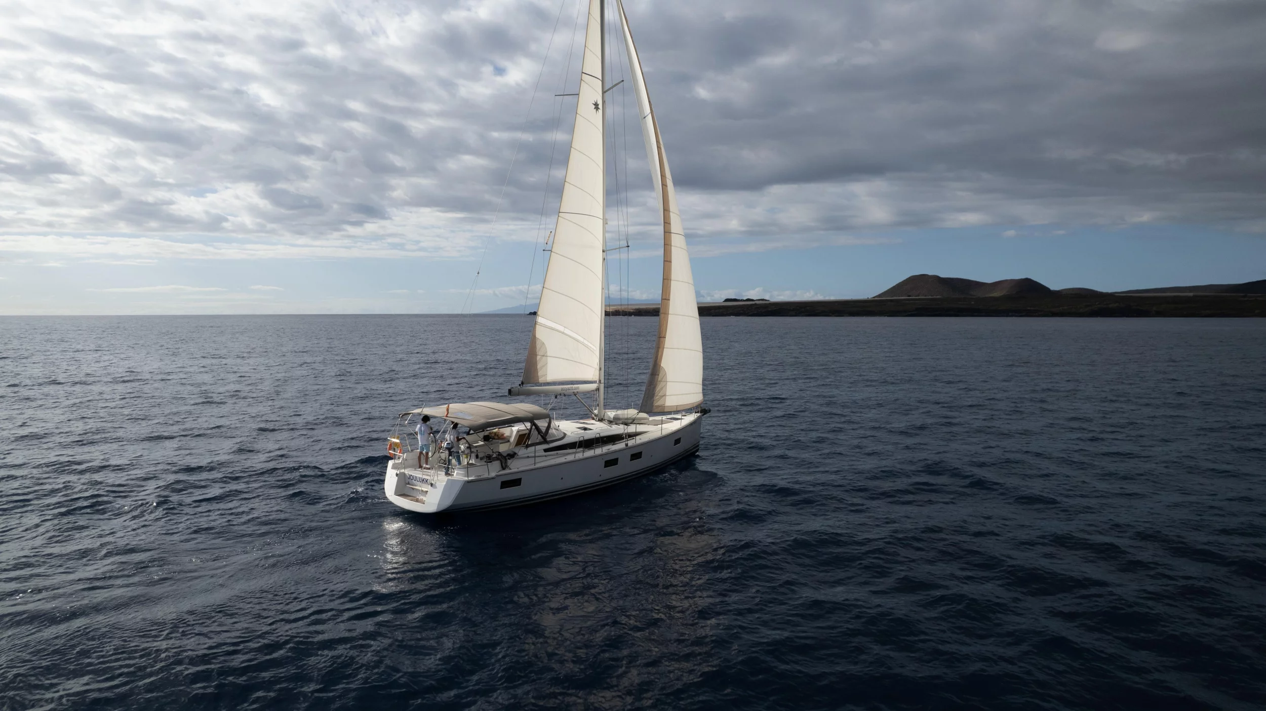 Jeanneau 54 (Joulukka)  - 2