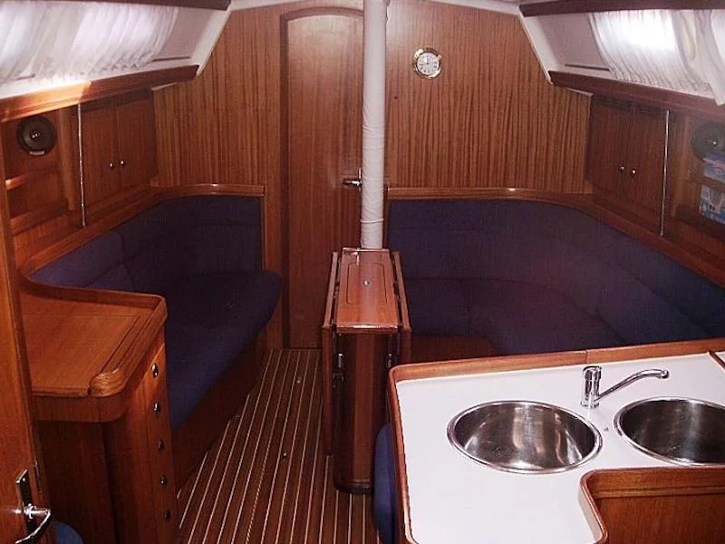Elan 40 (PLANIKA) Interior image - 5