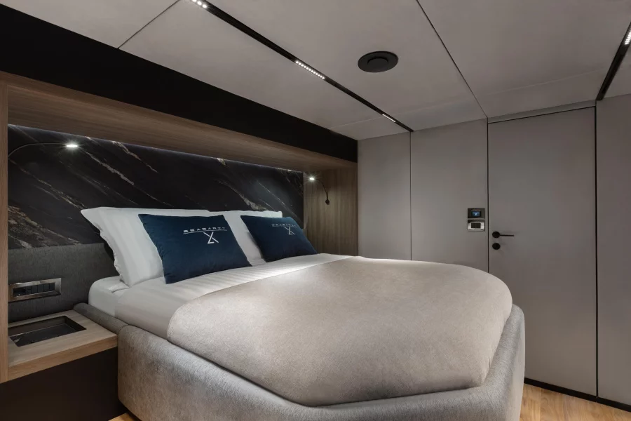 Moon Yacht 60 (SEABARIT LX)  - 8