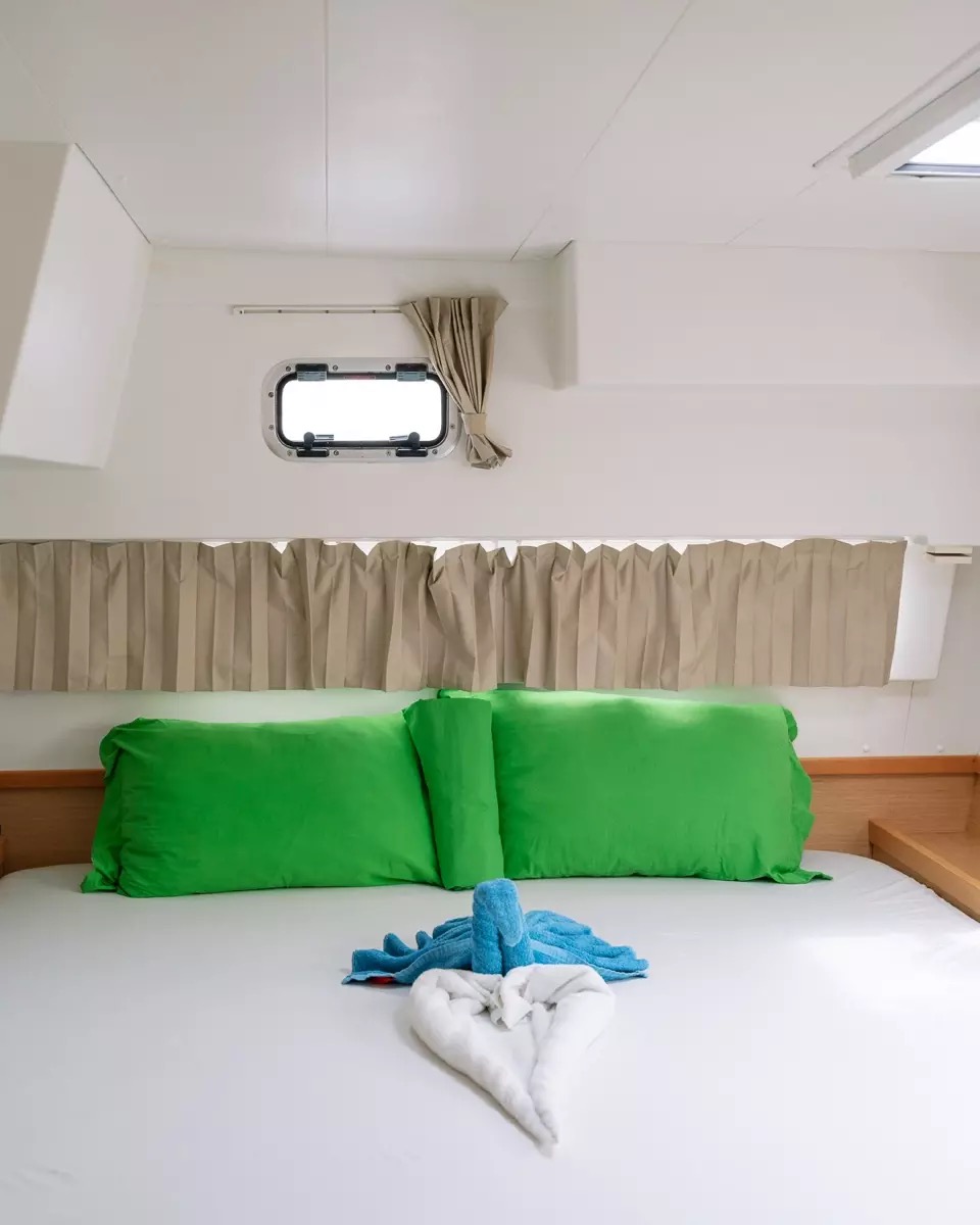Lagoon 42 — photo 20
