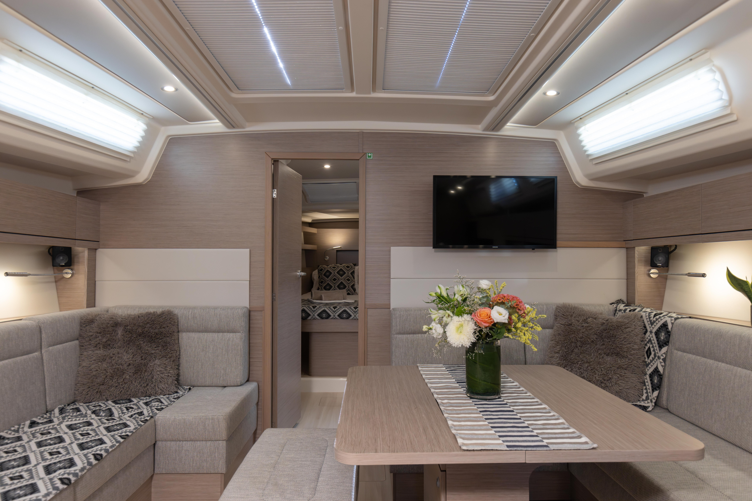 Photo #21 - Hanse 458-Owner Edition LUX (GEN, AC, WATERMAKER) (Kalimera) en Lavrion - 17881