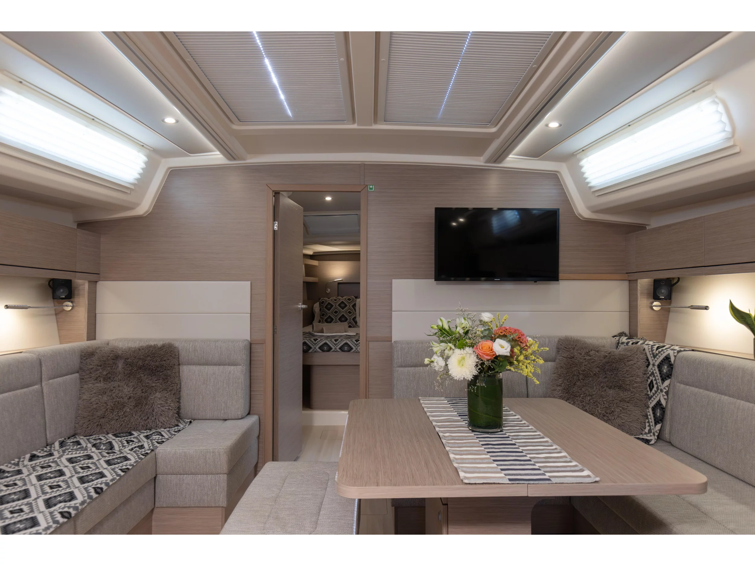 Hanse 458-Owner Edition LUX (GEN, AC, WATERMAKER) (Kalimera) Interior image - 17