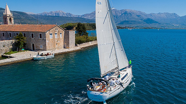 Photo #7 - Bavaria Cruiser 46 (Altair) in Kotor - 17222