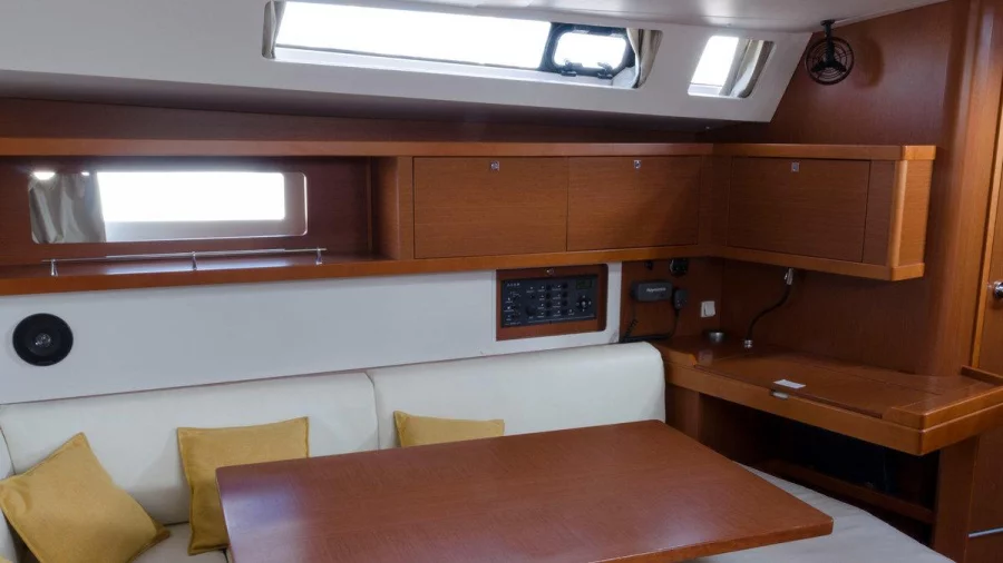 Oceanis 45 ()  - 1