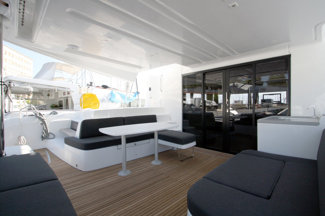 Lagoon 50 — photo 12