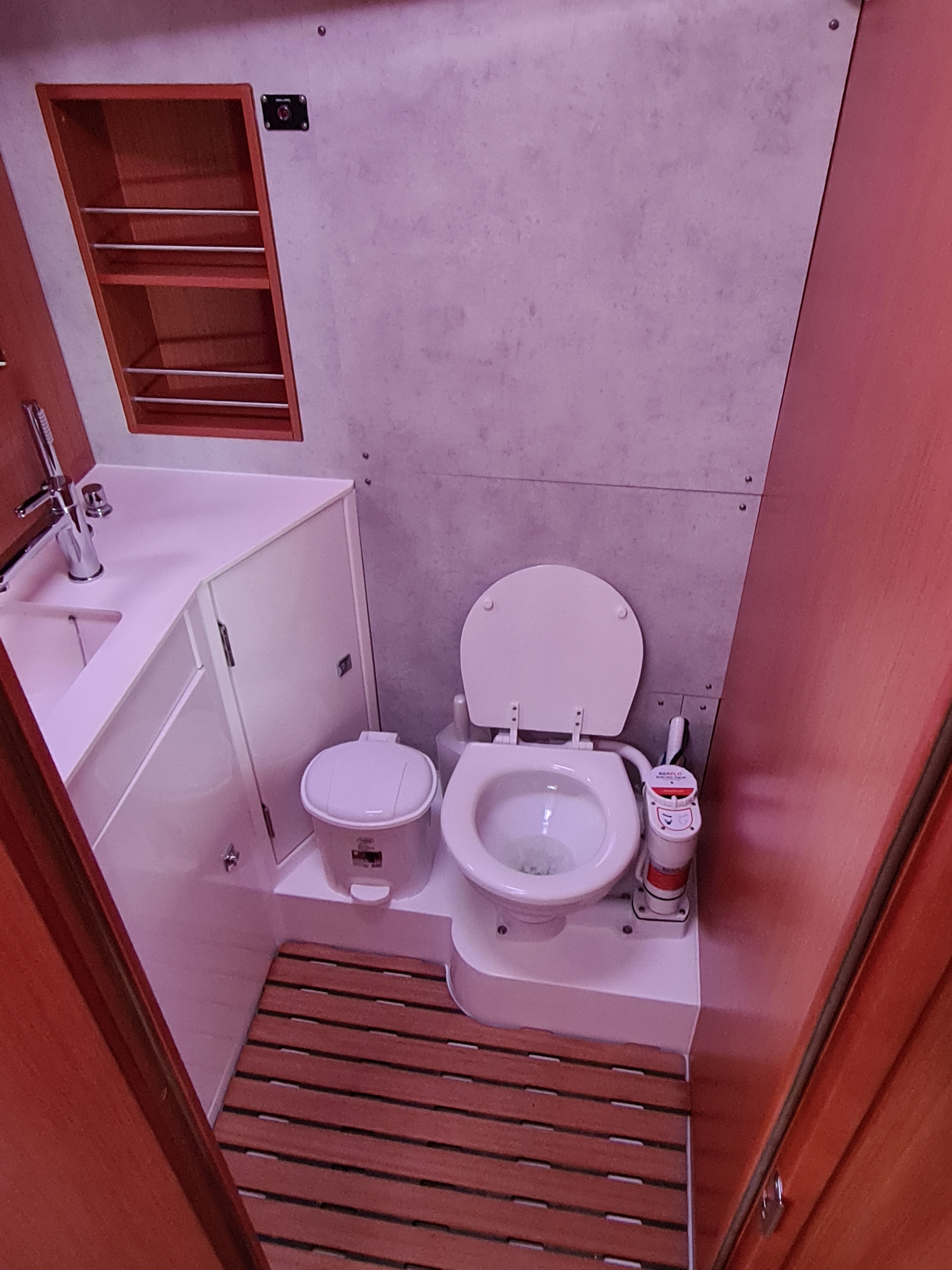 Photo #14 - Bavaria C42 (Melia) in Mykonos - 5191
