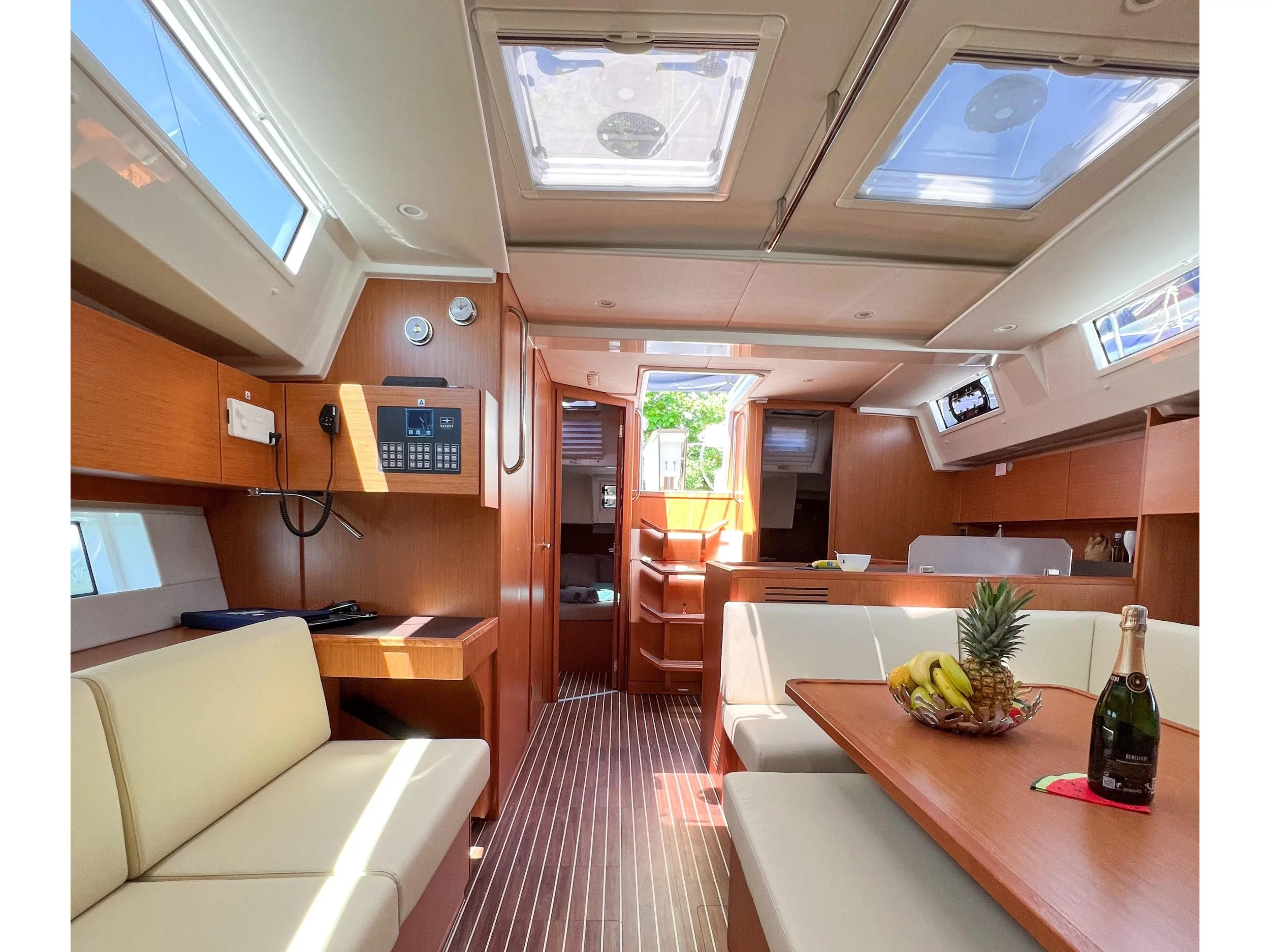 Bavaria C45 (Insolence) Interior image - 3