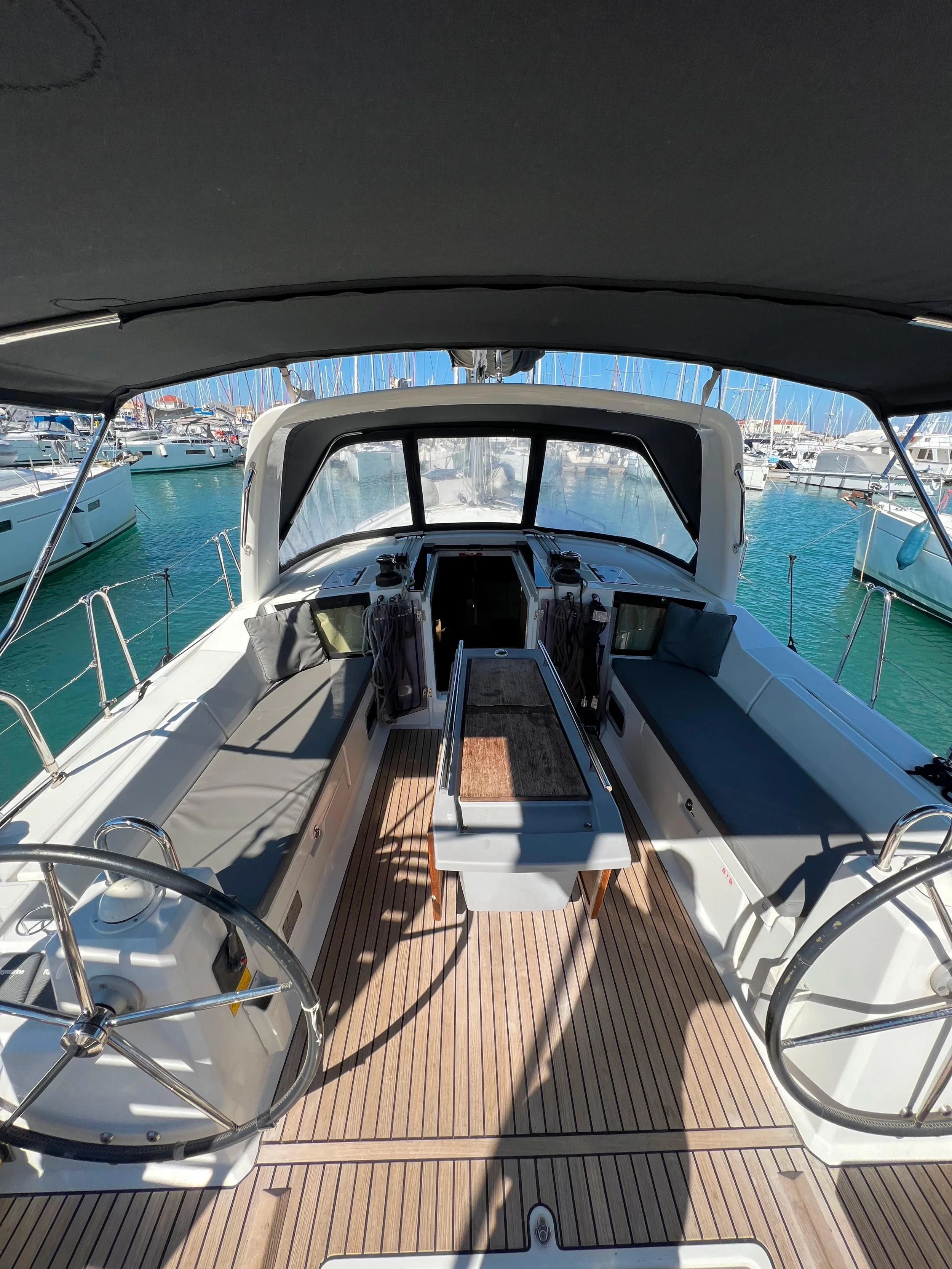 Oceanis 41.1 (Tikal 2)  - 6