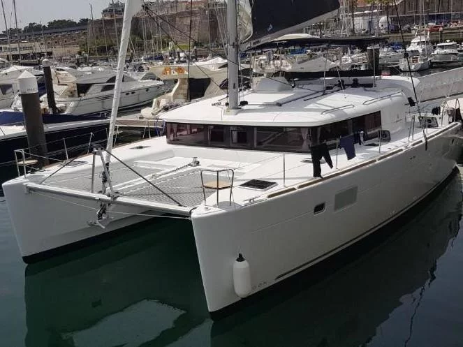 Lagoon 450 Flybridge (SILICIA) Main image - 0