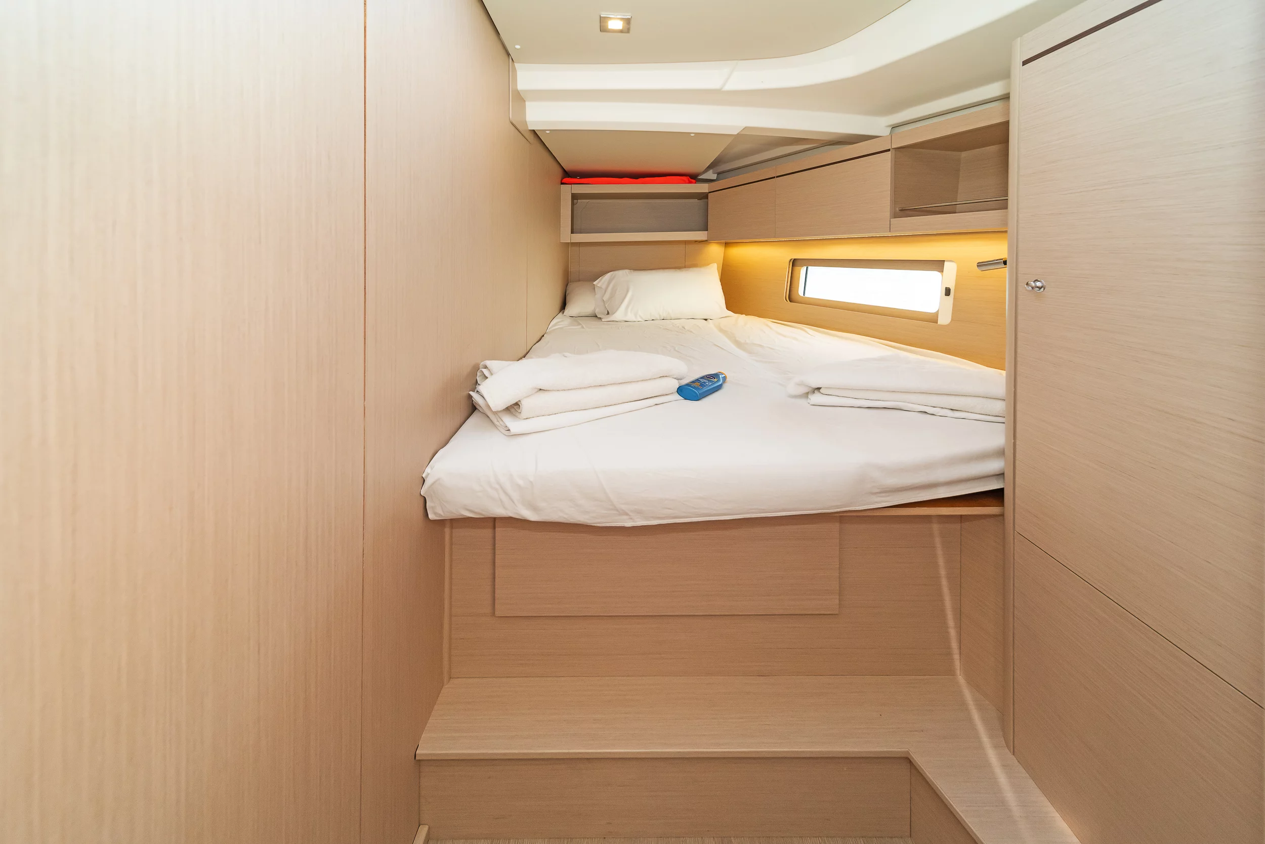Oceanis 46.1 (Beautiful Helen)  - 12