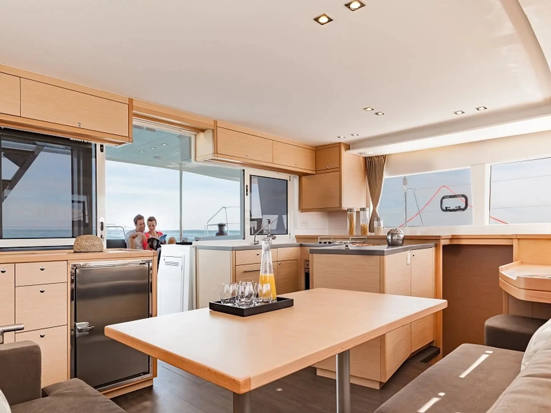 Lagoon 450 Fly (Maja) Interior image - 7